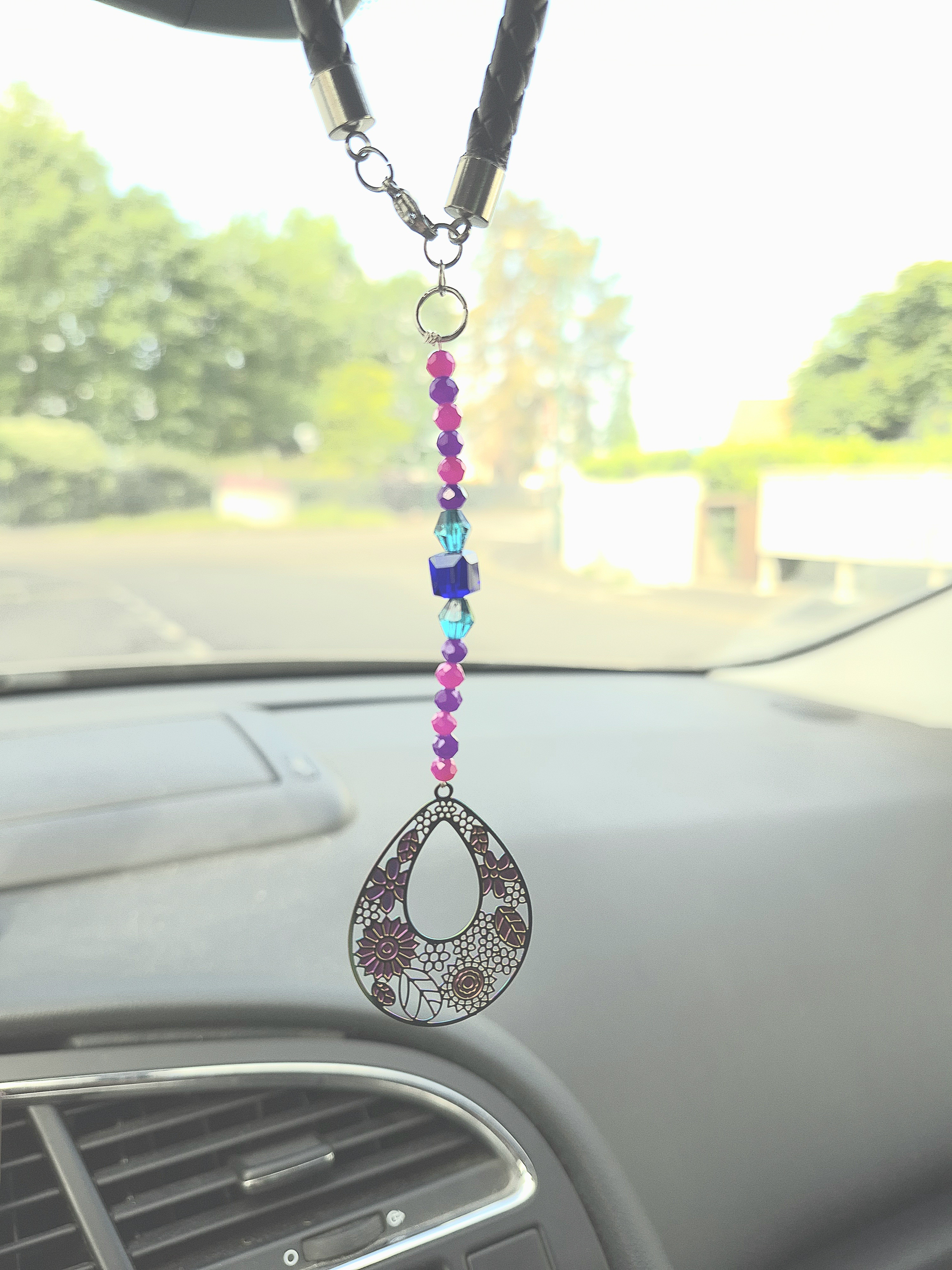 Bijou de voiture