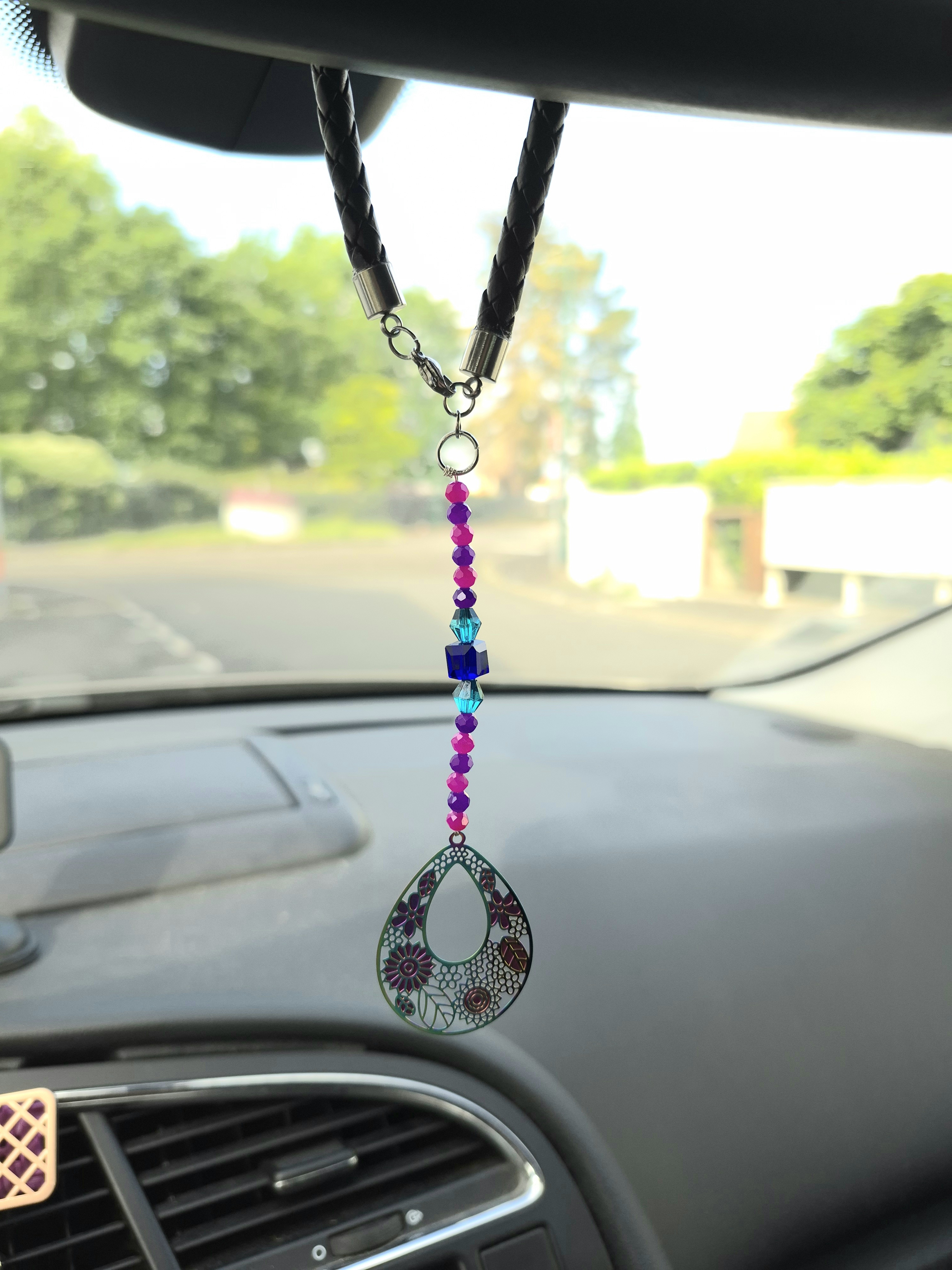 Bijou de voiture