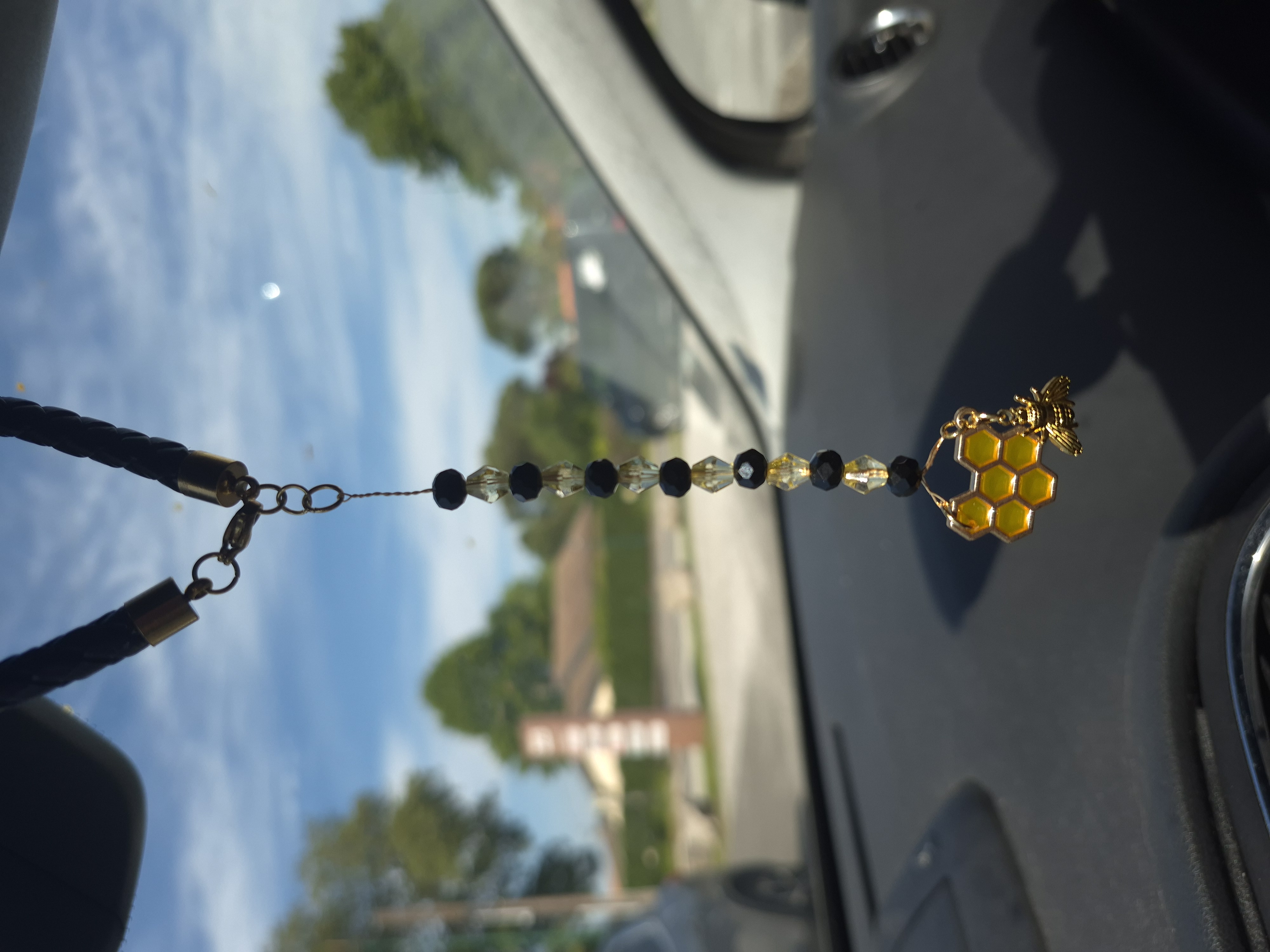 Bijou de voiture 'MAYA THE BEE'