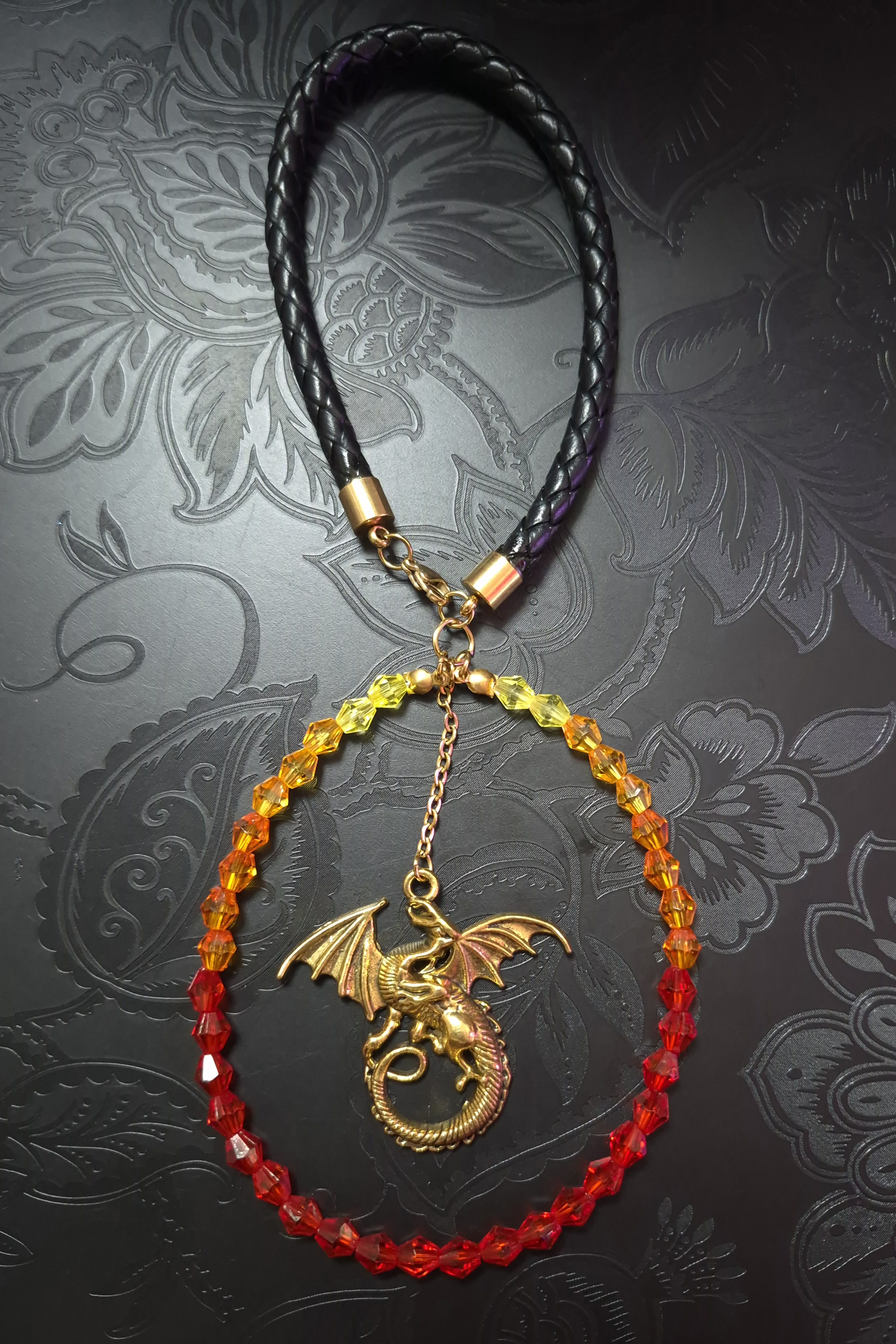Bijou de voiture 'DRAGON ON FIRE'