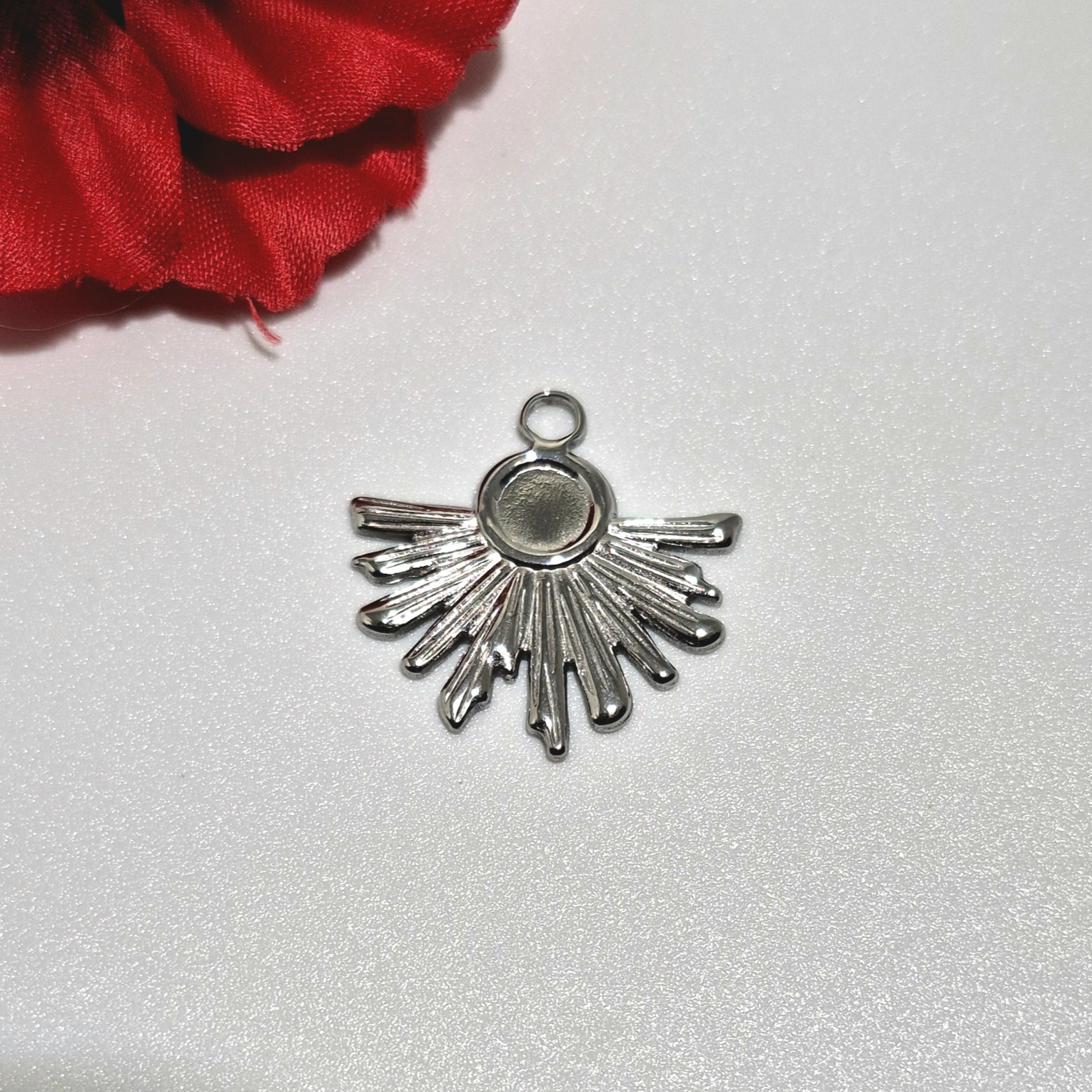 Pendentifs argenté 'HOMMAGE'