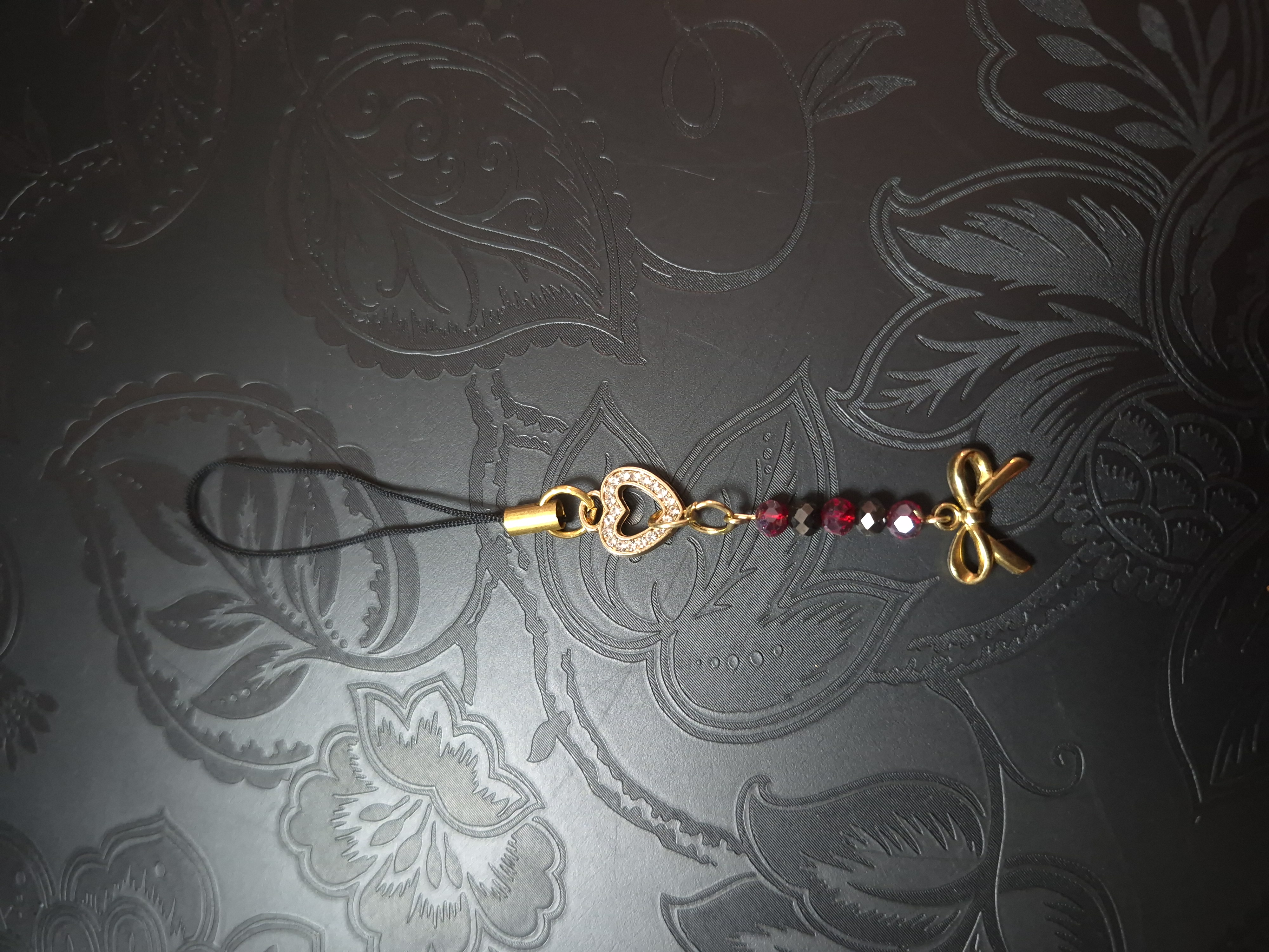 Bijou 'NOEUD D'AMOUR'