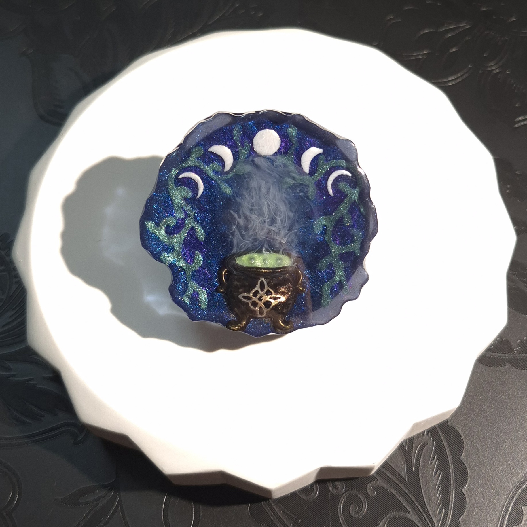 Support de téléphone 'WITCH'