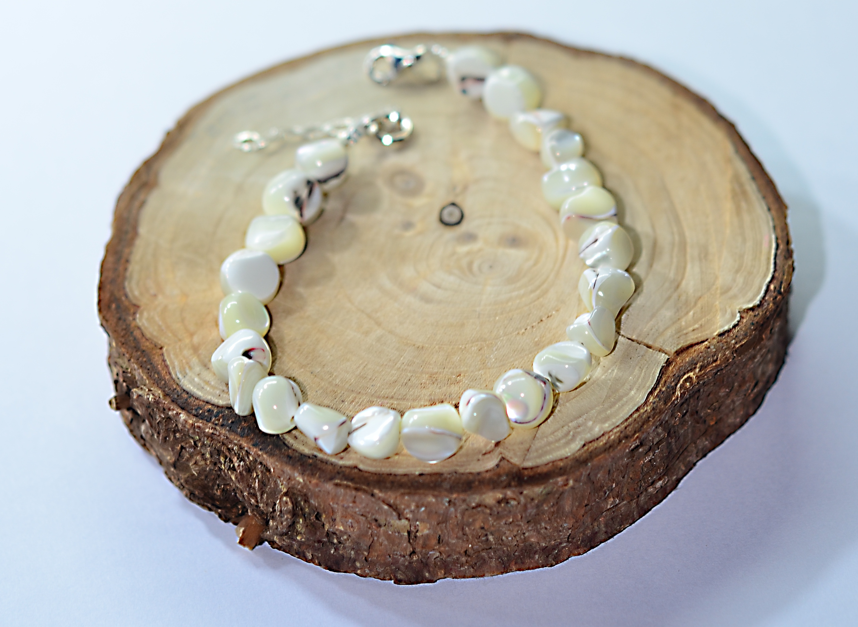 Biżuteria z kamienie naturalnych - bransoletka z masą perłową - nr kat. 322a