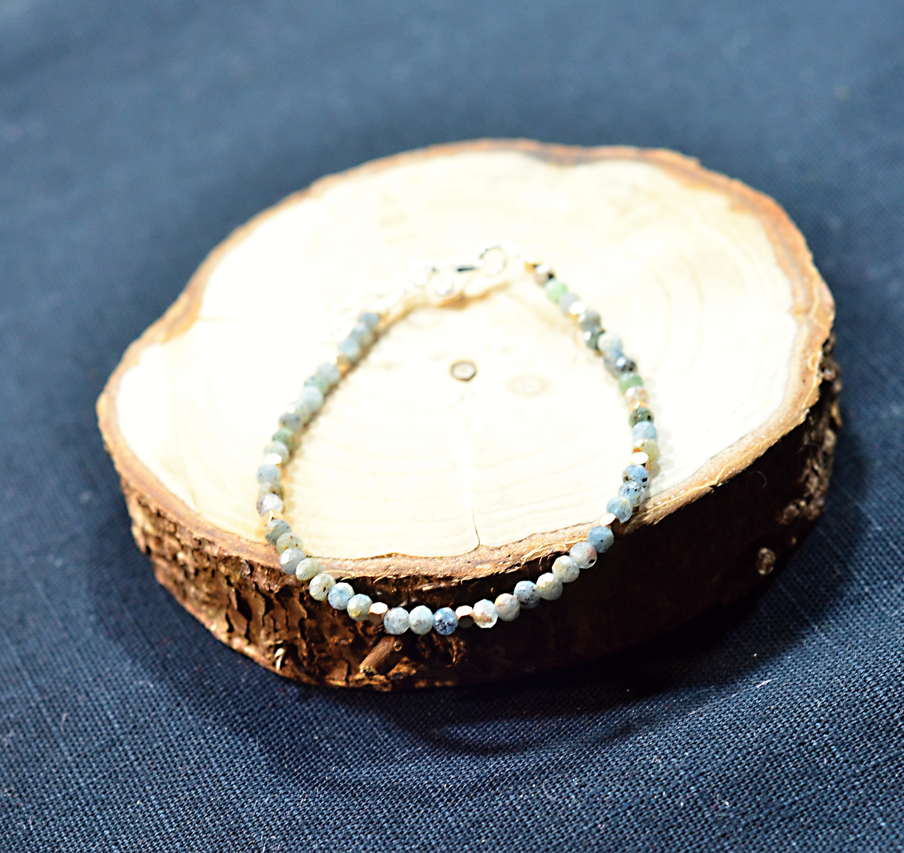 Biżuteria z kamieni naturalnych bransoletka z kianitem - nr kat. 305a