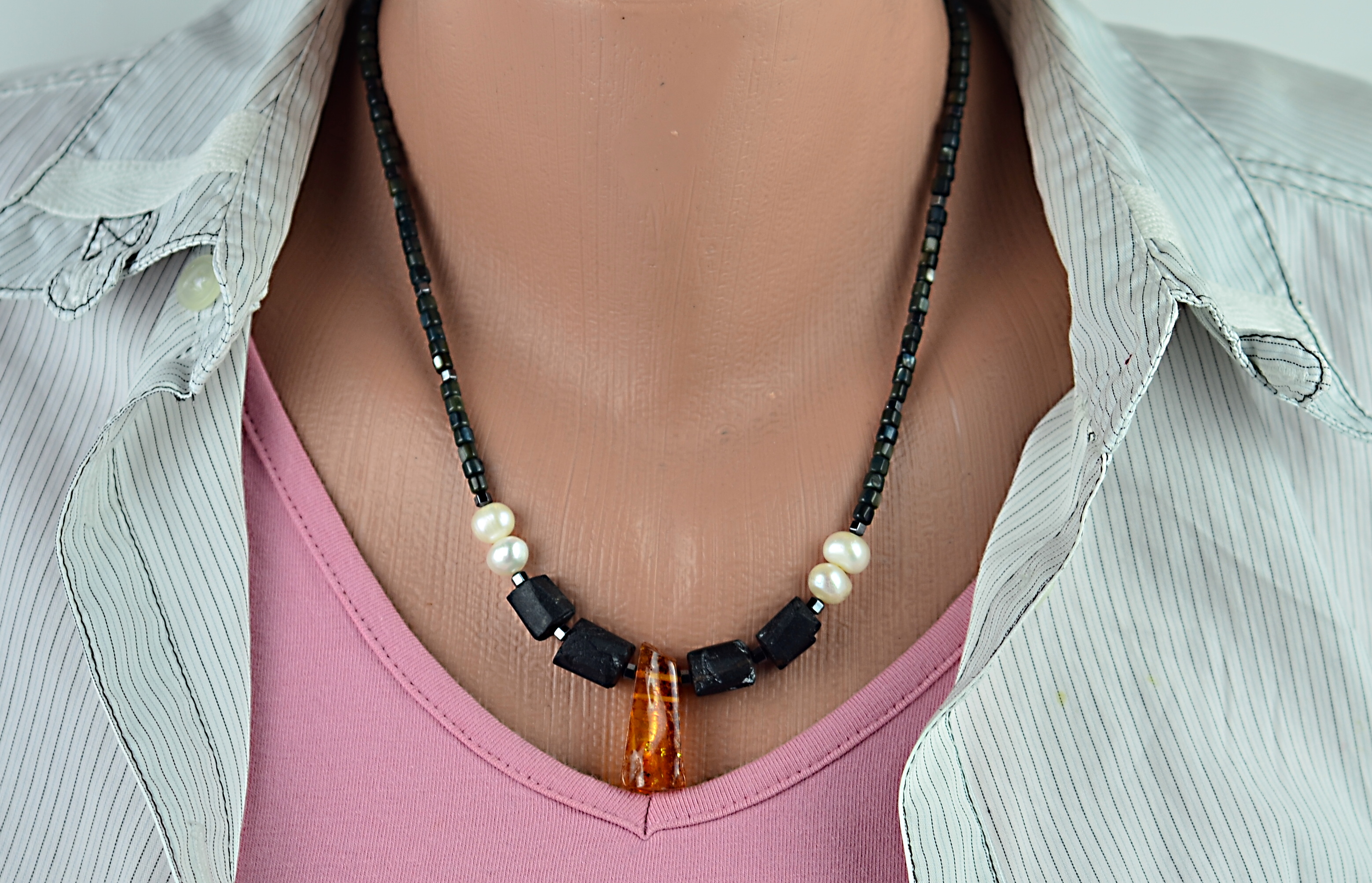 Bizuteria z kamieni naturalnych naszyjnik z bursztynem nr kat. 338