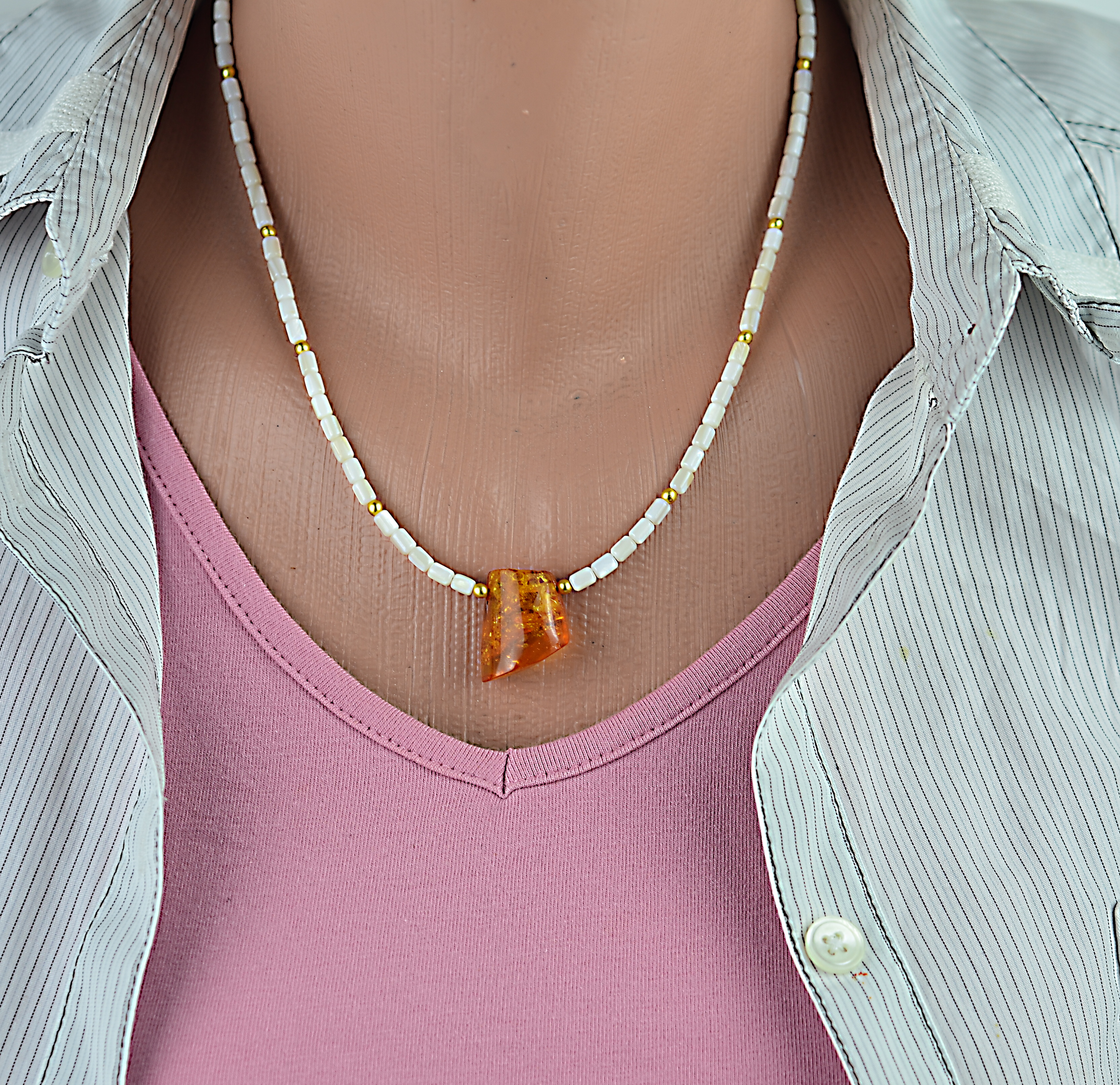 Bizuteria z kamieni naturalnych naszyjnik z bursztynem nr kat. 337