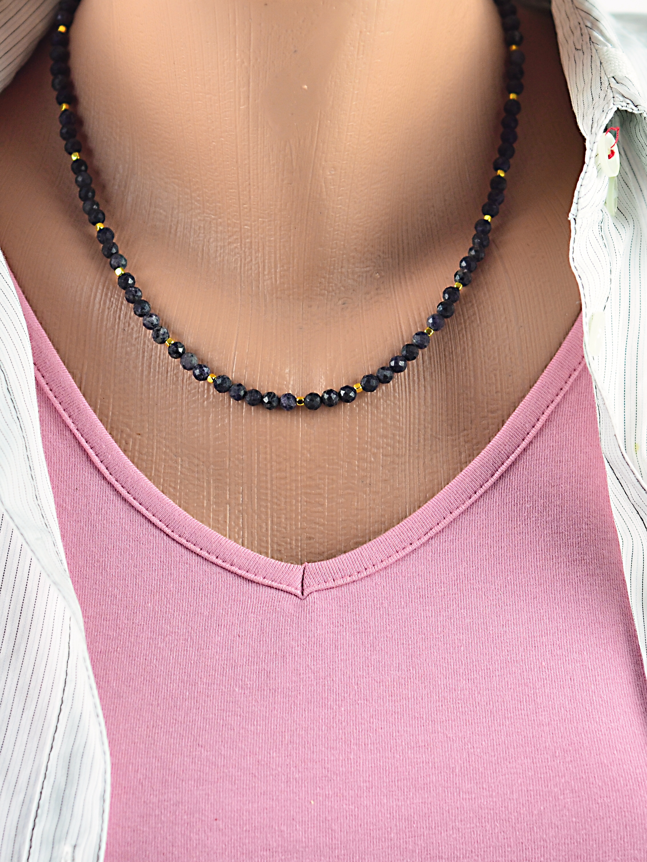 Biżuteria z kamienia naturalnego. Naszyjnik oraz bransoletka z Czaroitem. Nr kat. 206