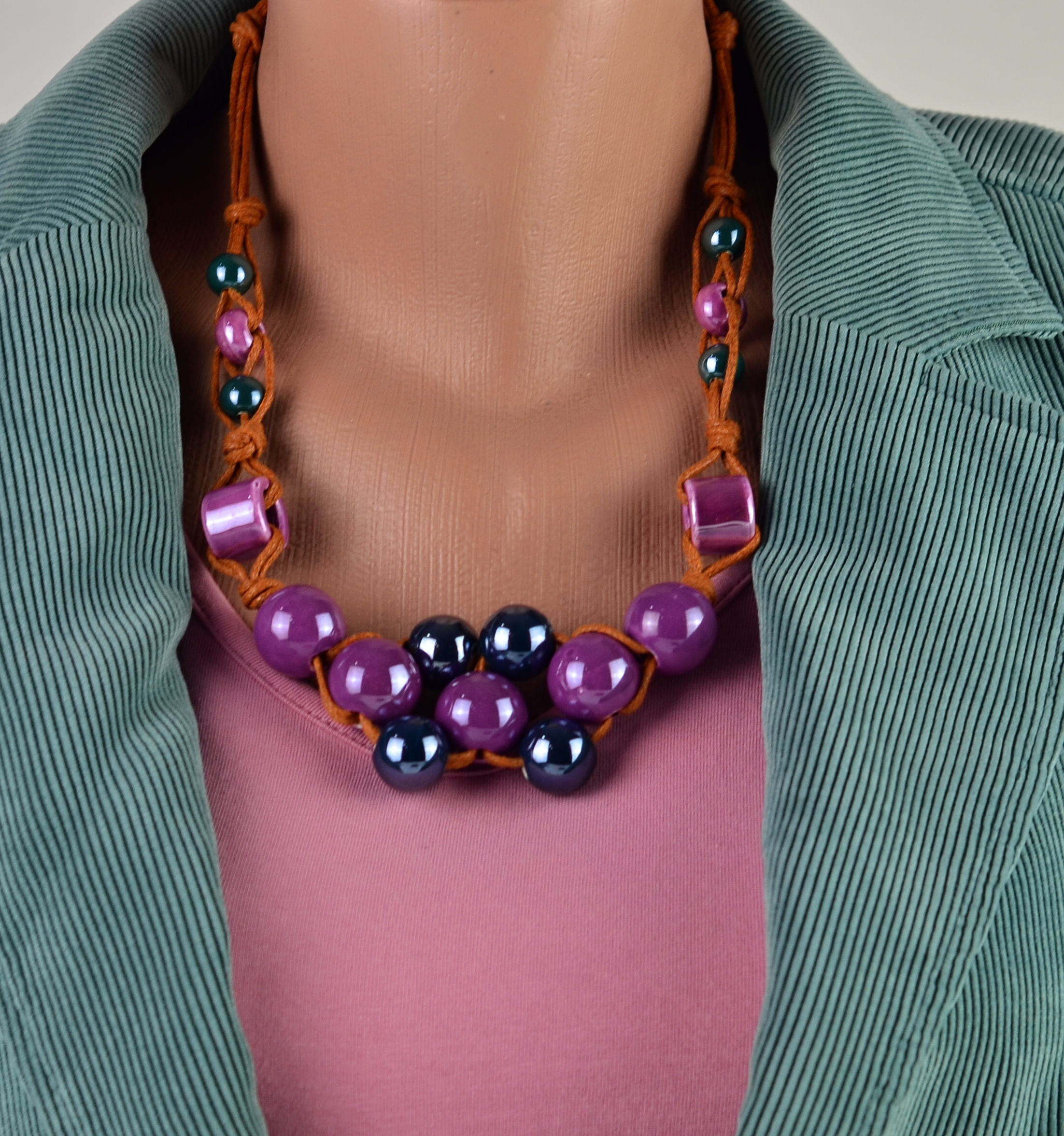 Biżuteria z koralikami ceramicznymi - naszyjnik - nr kat. C1