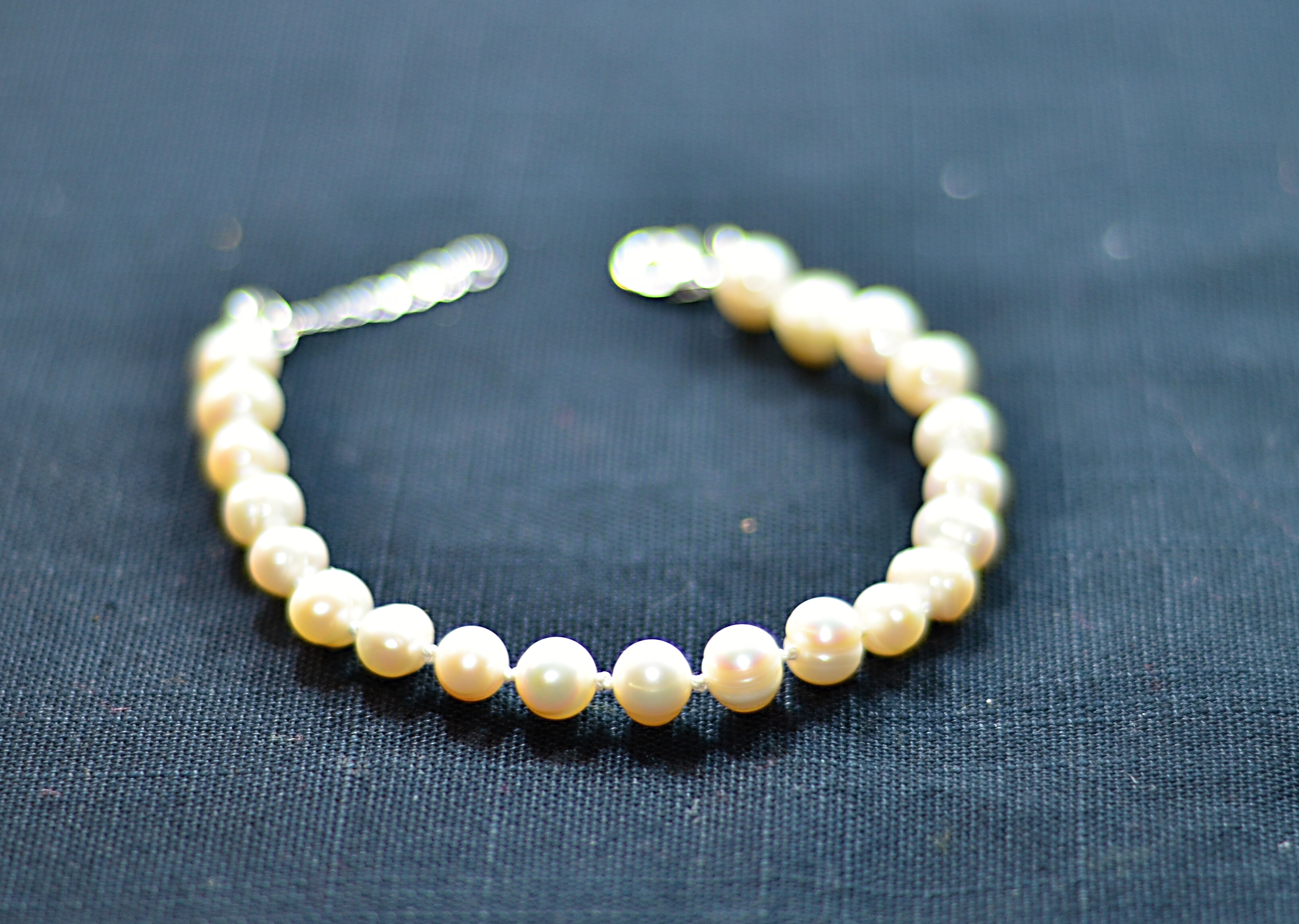 Biżuteria z kamieni naturalnych - bransoletka z perłami - nr kat. 247a