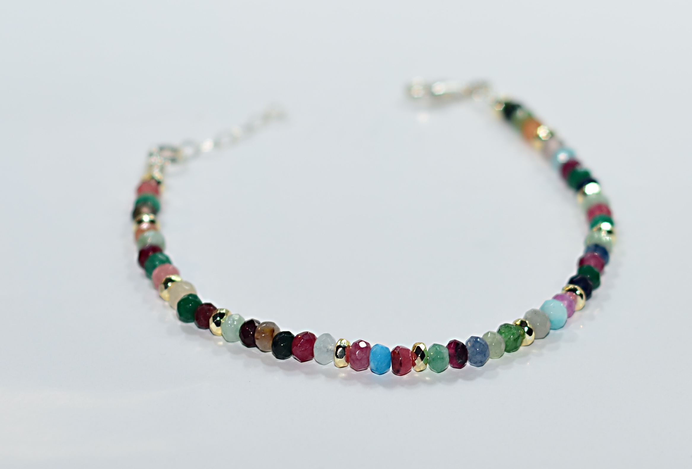 Biżuteria z kamieni naturalnych - bransoeltka z jadeitem - nr kat. 235a