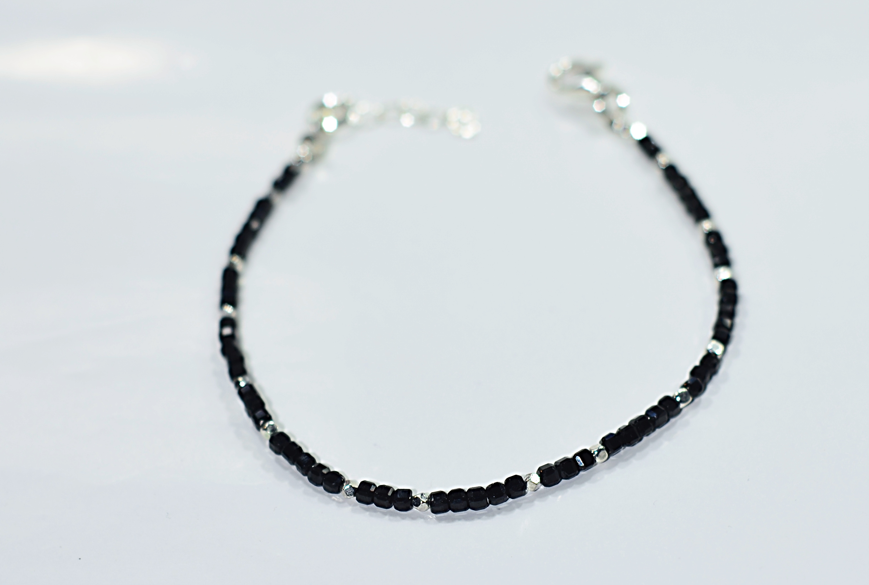 Biżuteria z kamieni naturalnych - bransoletka z turmalinem - nr kat. 228a