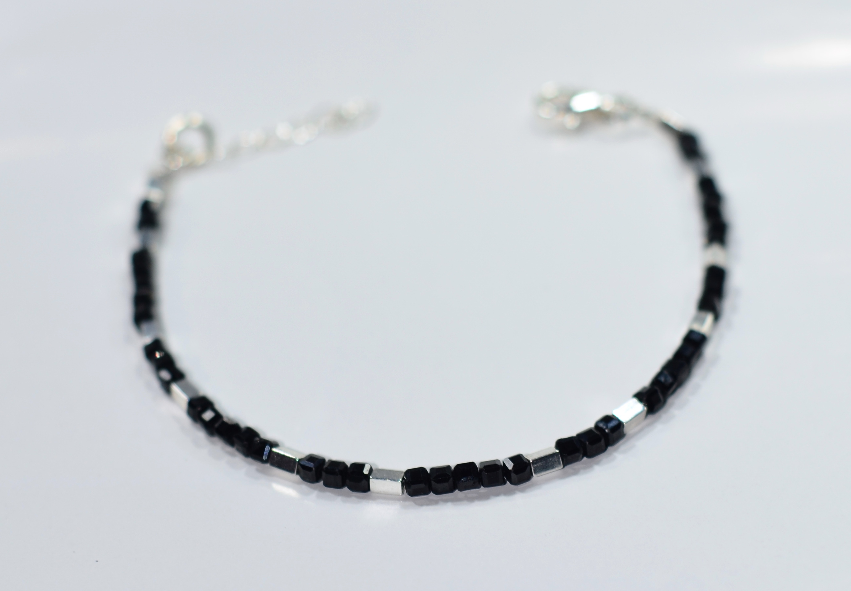 Biżuteria z kamieni naturalnych - bransoletka ze spinelem - nr kat. 227a