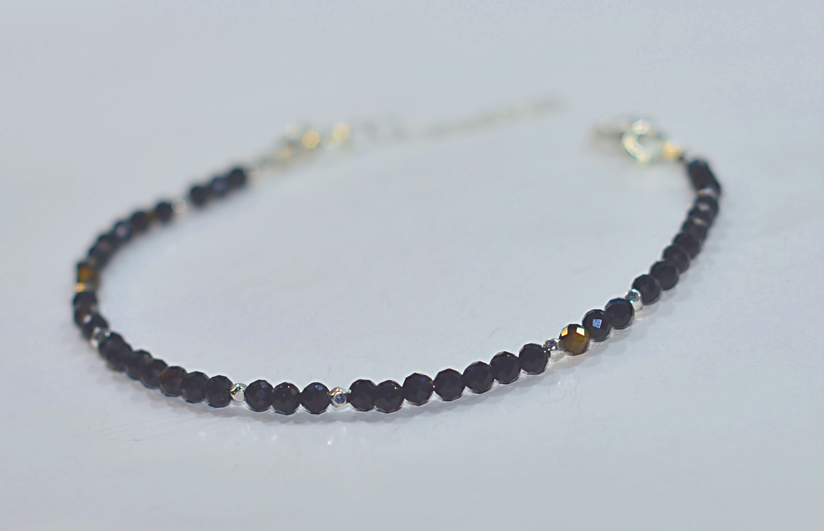 Biżuteria z kamieni naturalnych - bransoletka z agatem czarnym - nr kat. 205a