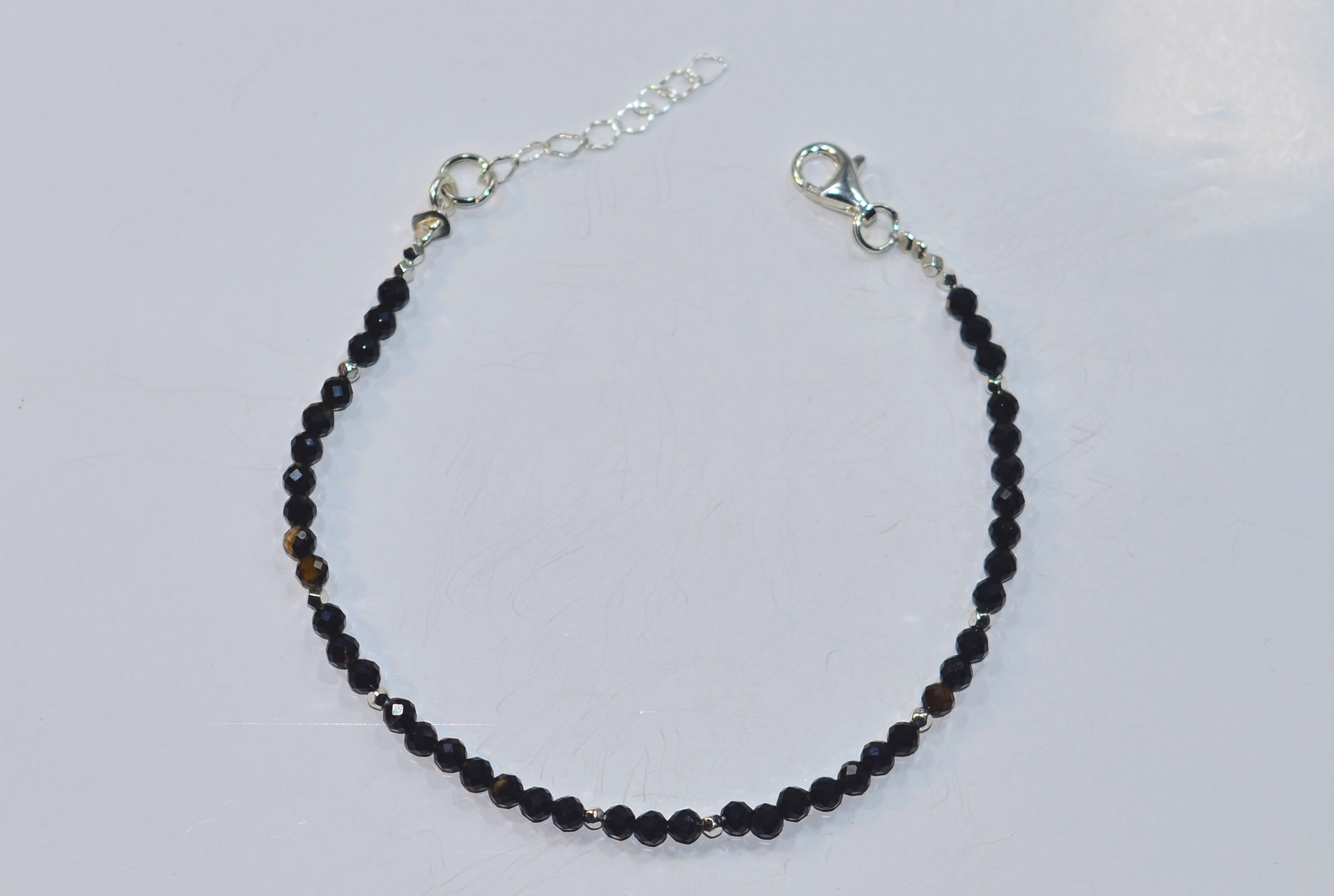 Biżuteria z kamieni naturalnych - bransoletka z agatem czarnym - nr kat. 205a