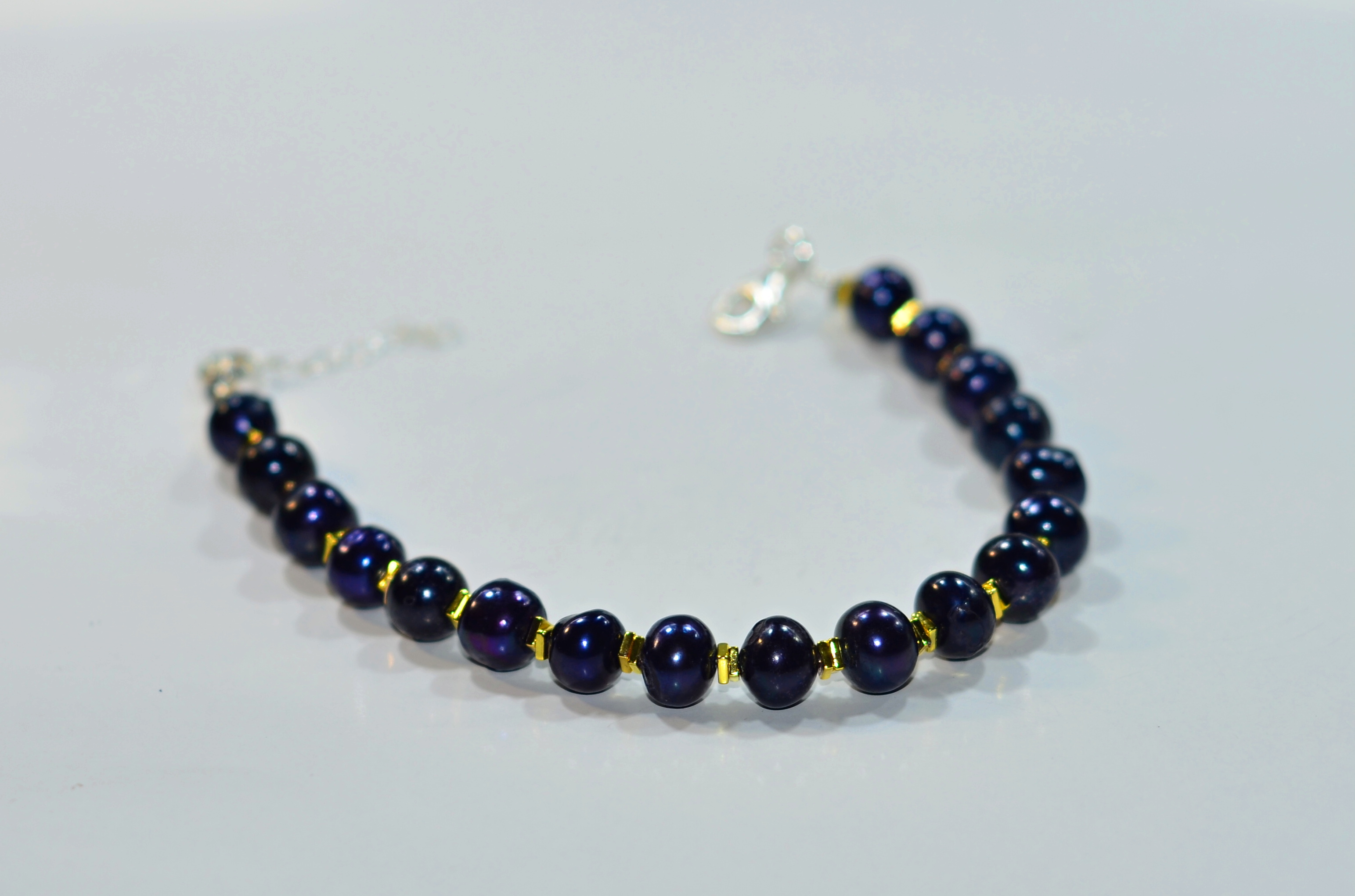 Biżuteria z kamieni naturalnych - bransoletka z perłami - nr kat. 200c