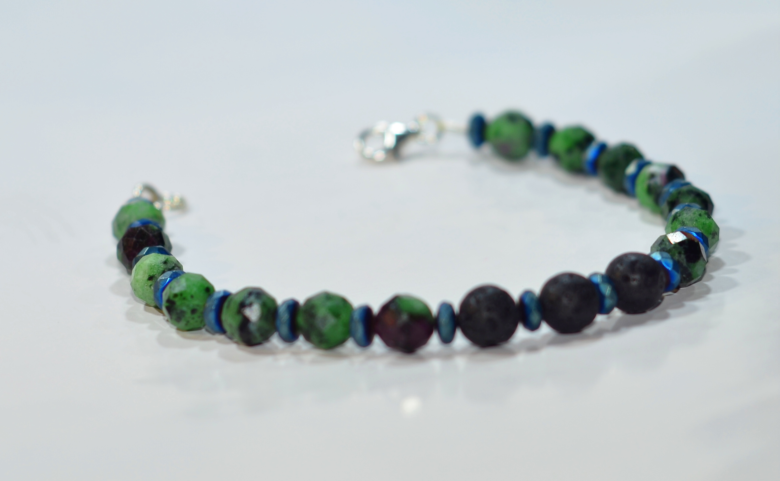 Bizuteria z kamieni naturalnych - bransoeltka z zoisytem - nr kat. 158a