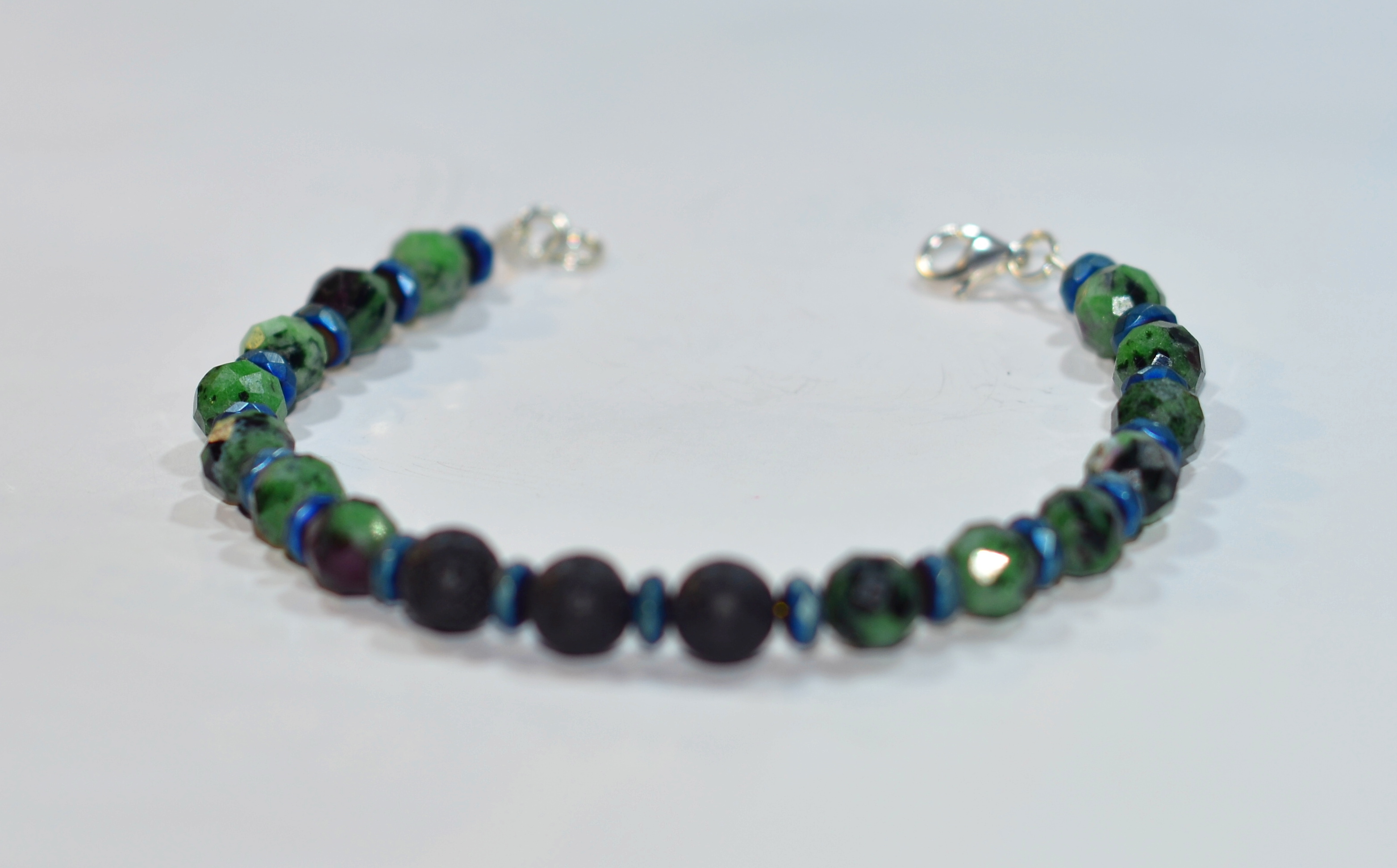 Bizuteria z kamieni naturalnych - bransoeltka z zoisytem - nr kat. 158a