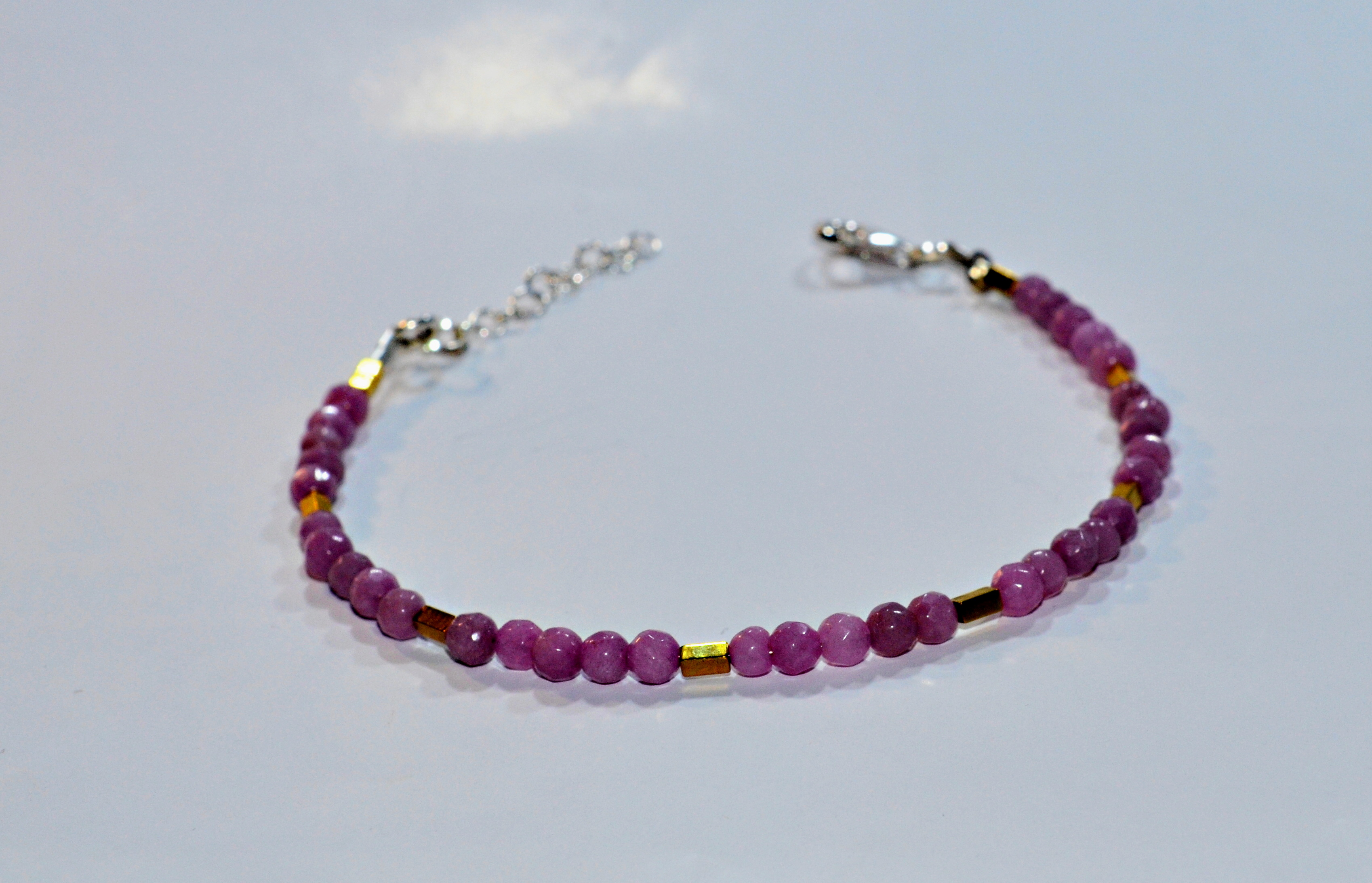 Biżuteria z kamieni naturalnych - branosetka z jadeitem - nr kat. 100a