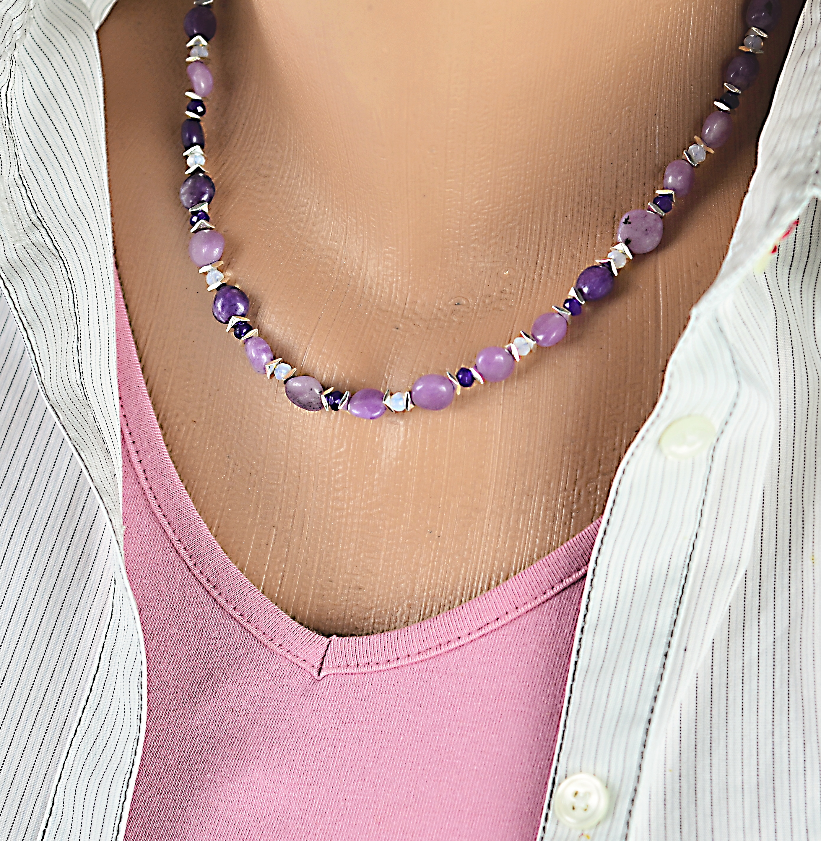 Naszyjnik z sugilitem - nr kat. 351