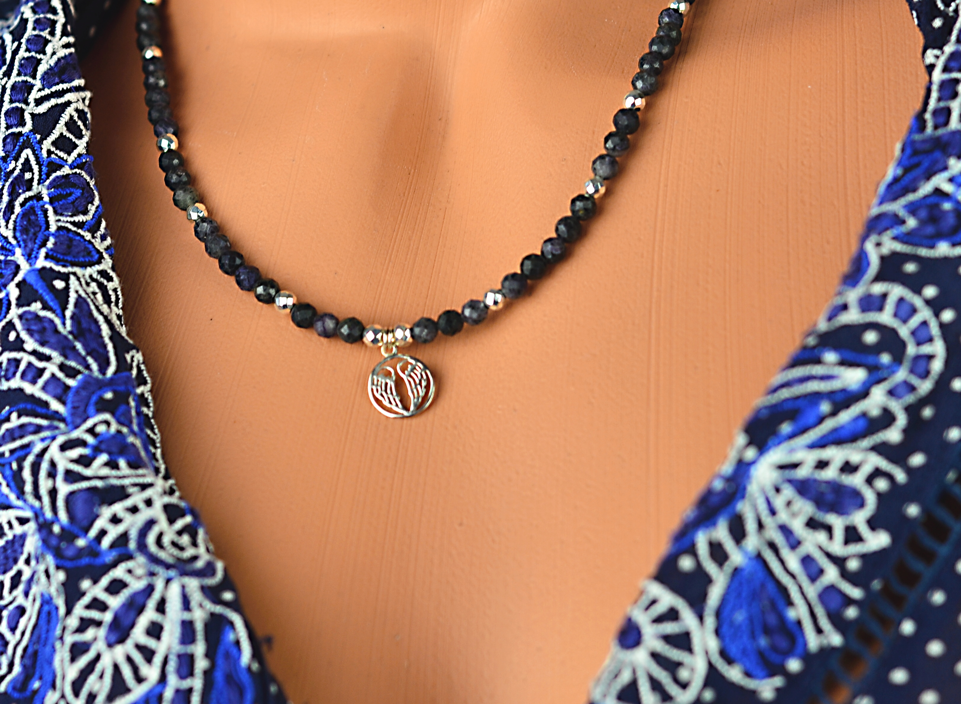 Naszyjnik z czaroitem - nr kat. 213