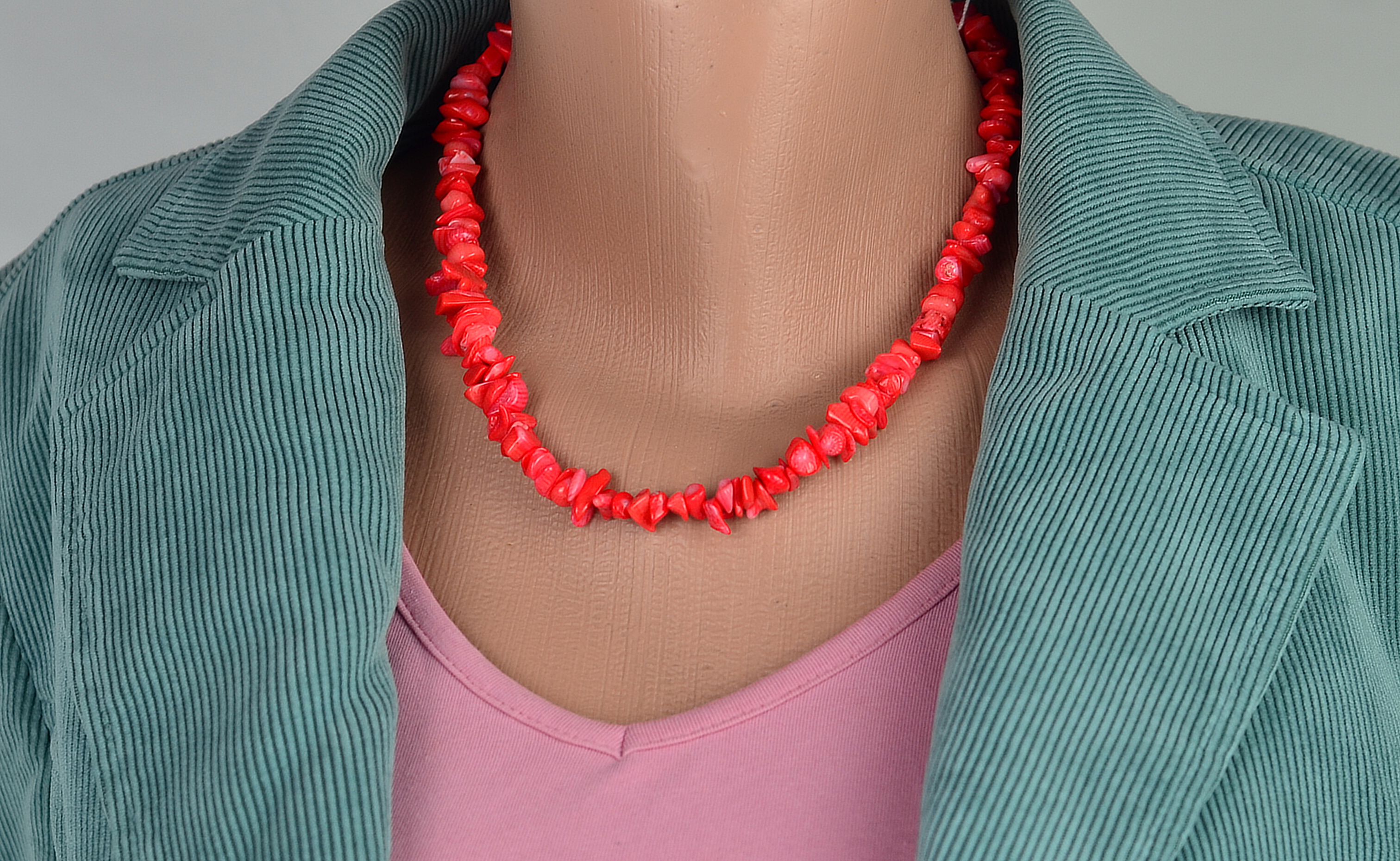 Naszyjnik z koralem - nr kat. 296