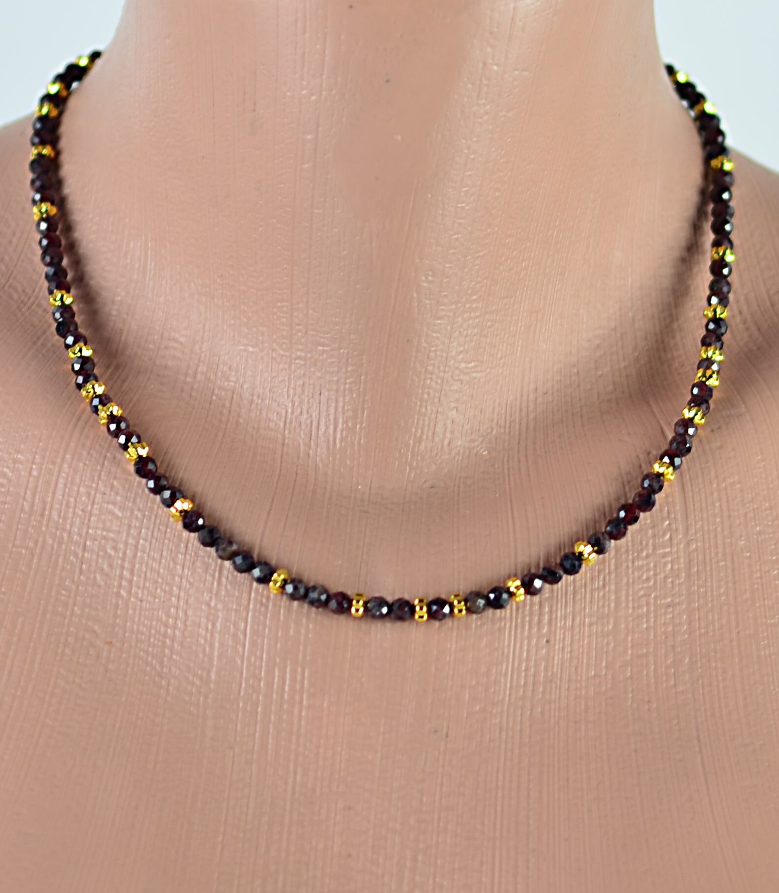 Naszyjnik z granatem - nr kat. 265