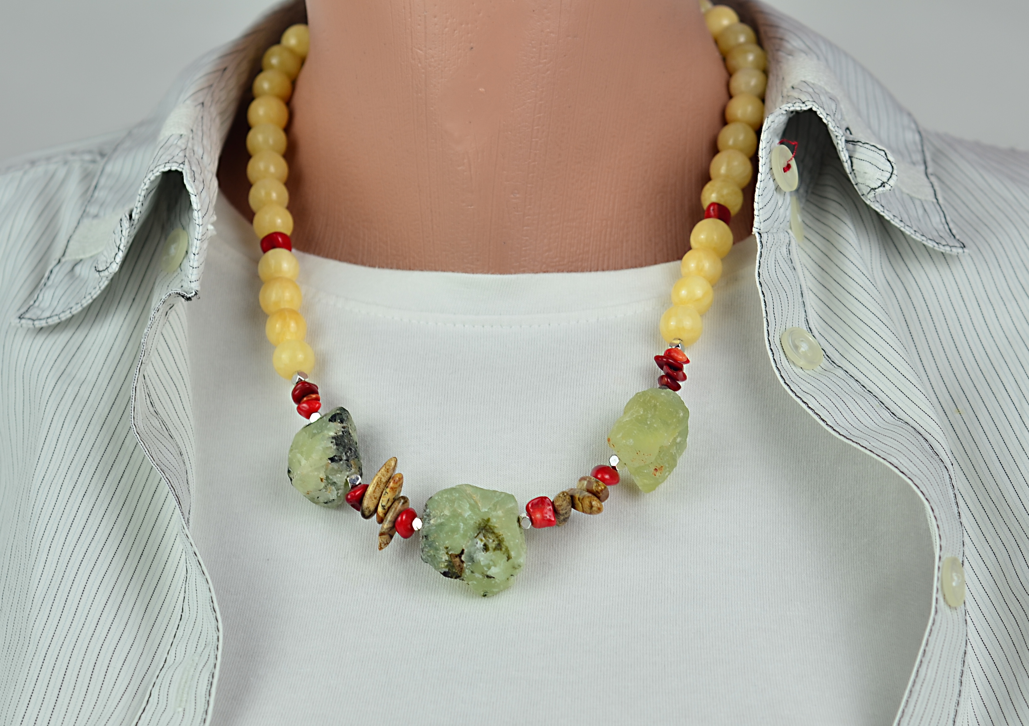 Naszyjnik z nefrytem - nr kat. 60