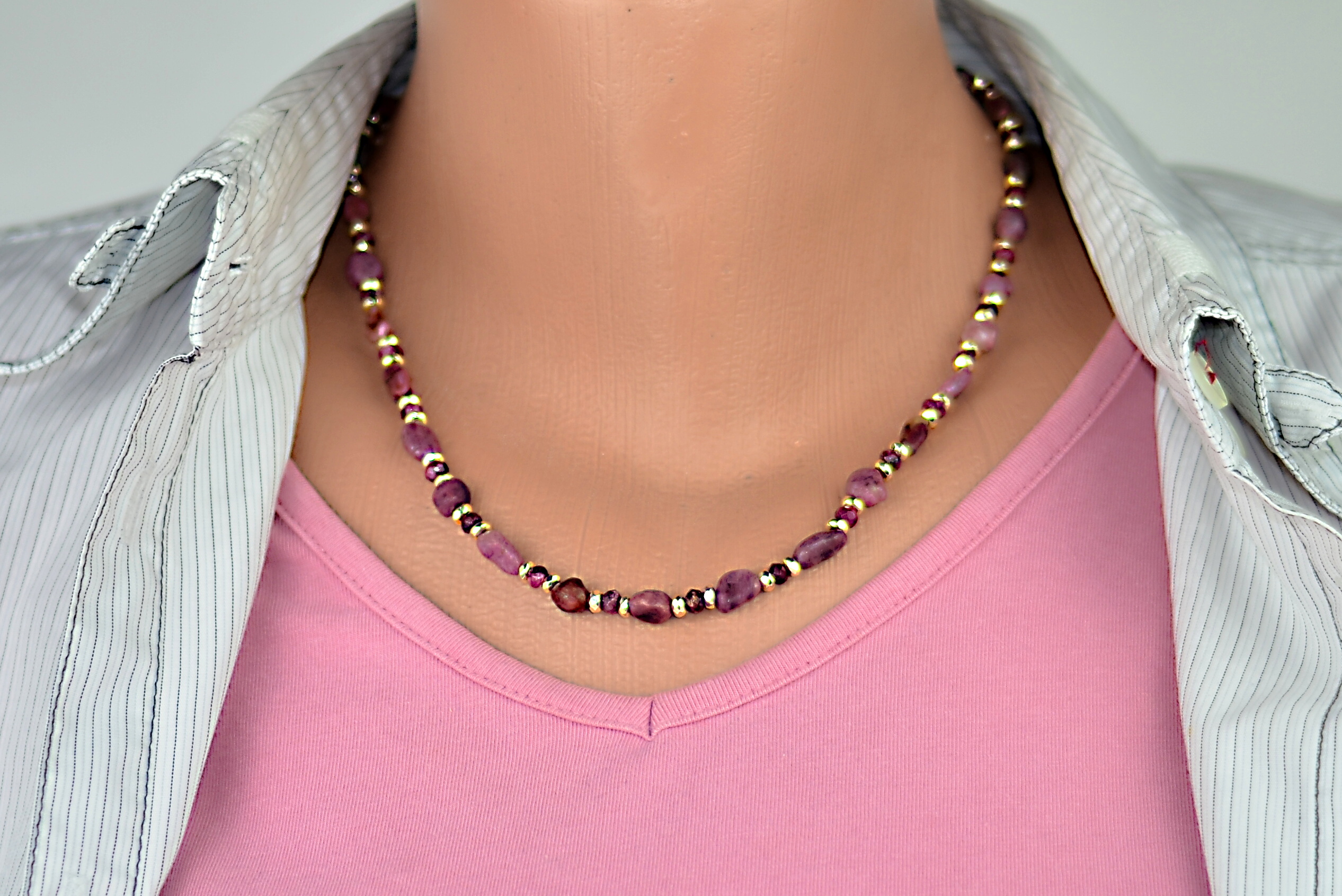 Naszyjnik  z "rubinem z szafirem" - nr kat. 273