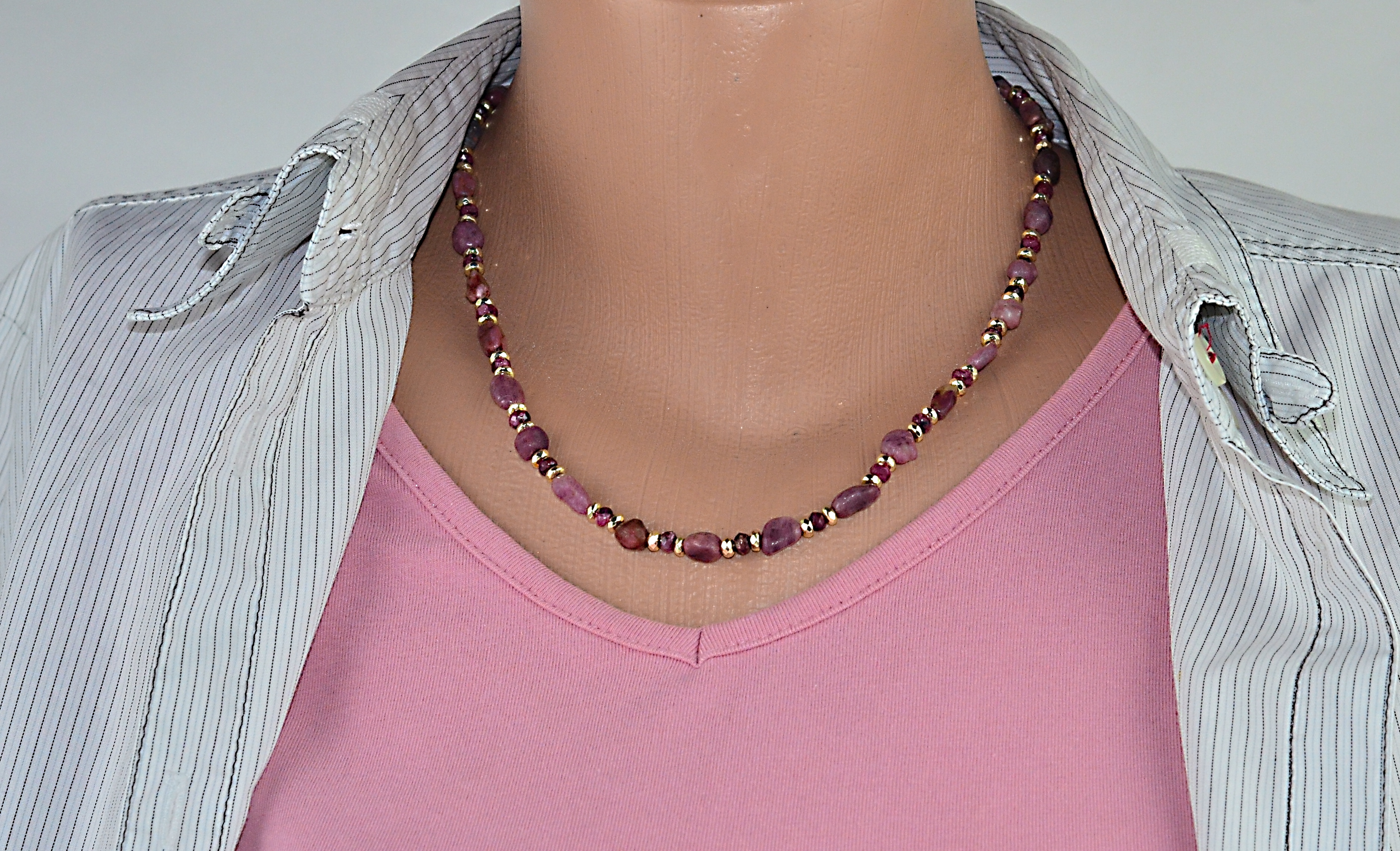 Naszyjnik  z "rubinem z szafirem" - nr kat. 273