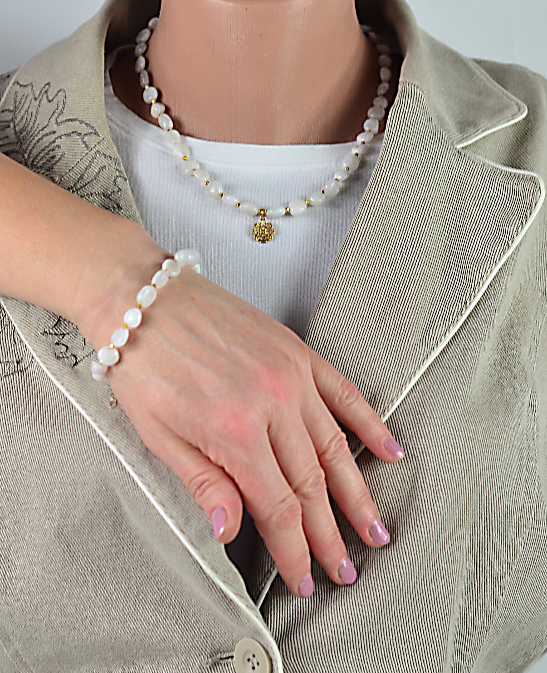 Naszyjnik i bransoeltka z kamieniem księżycowym - nr kat. 212, 212a