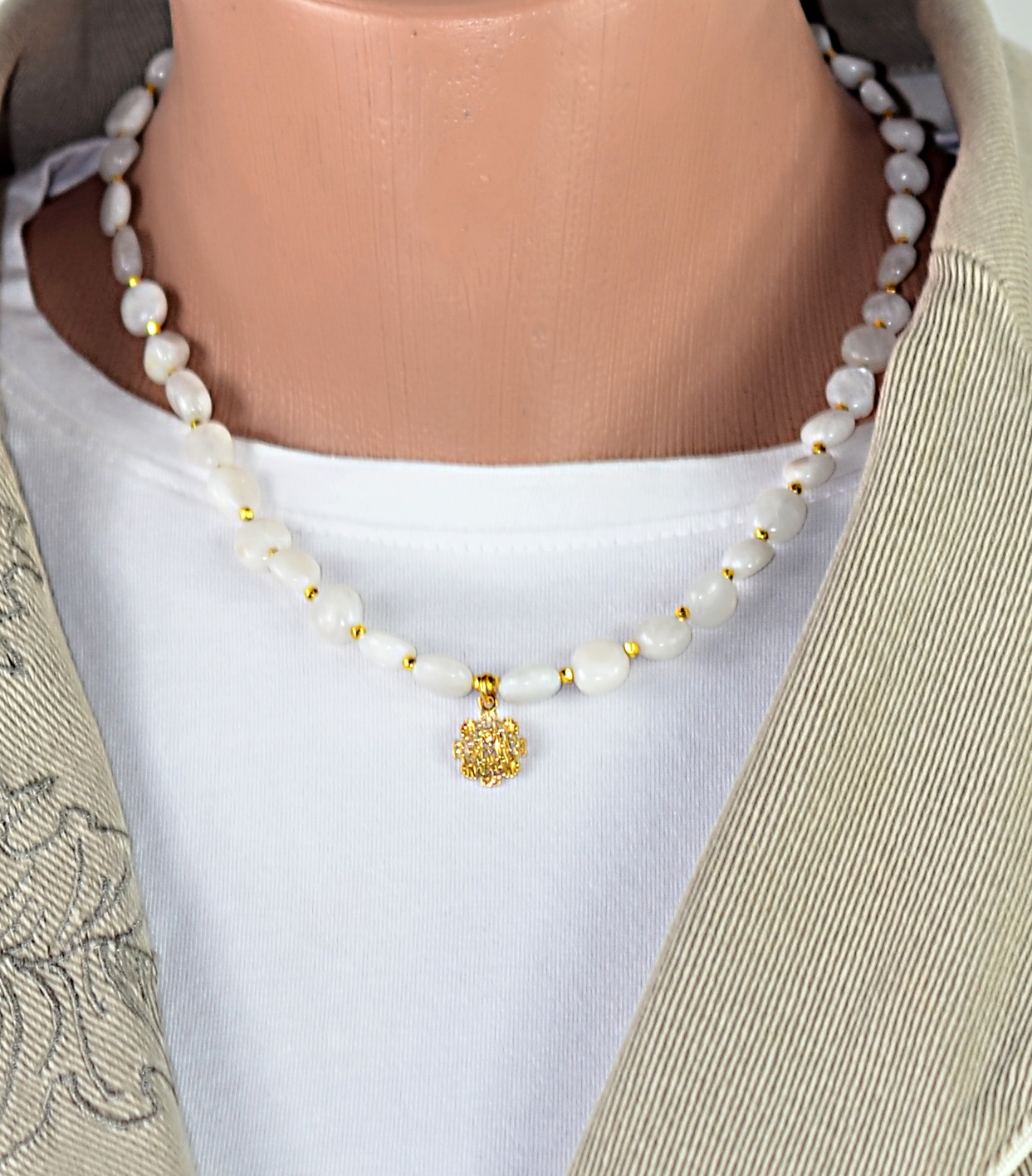 Naszyjnik z kamieniem księżycowym - nr kat. 212