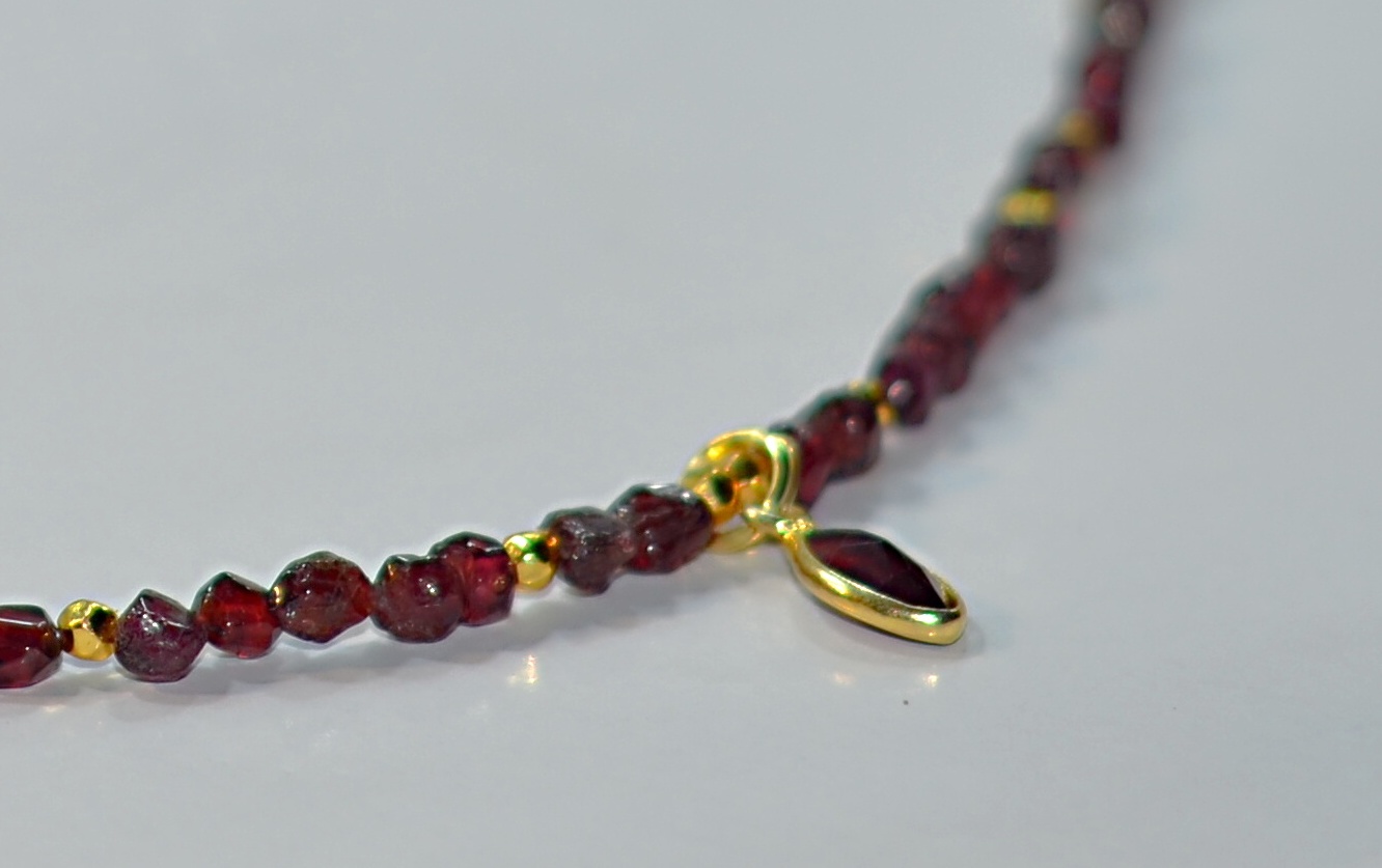 Naszyjnik z granatem - nr kat. 194