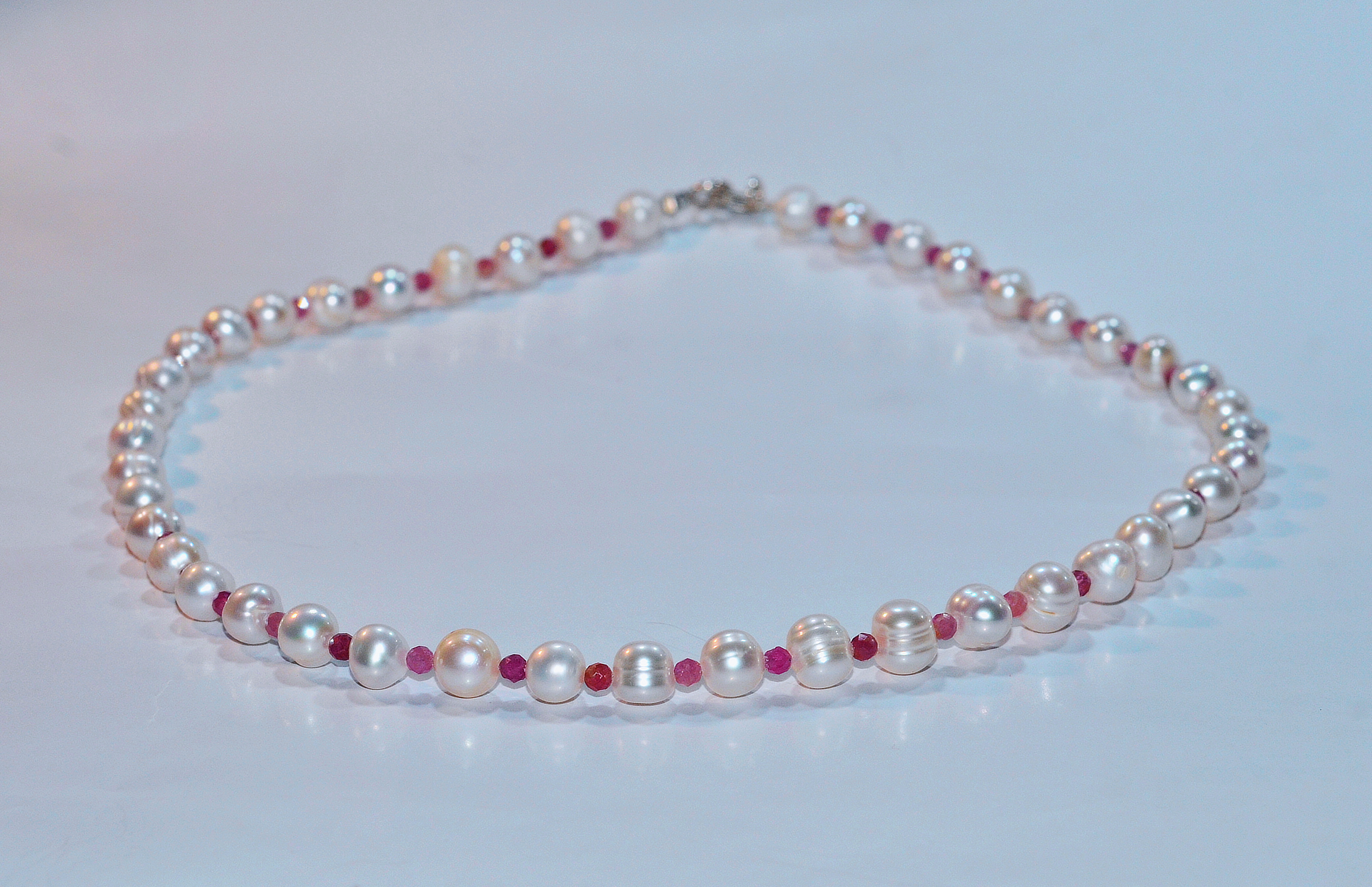 Biżuteria z kamieni naturalnych - naszyjnik z perłami - nr kat. 109