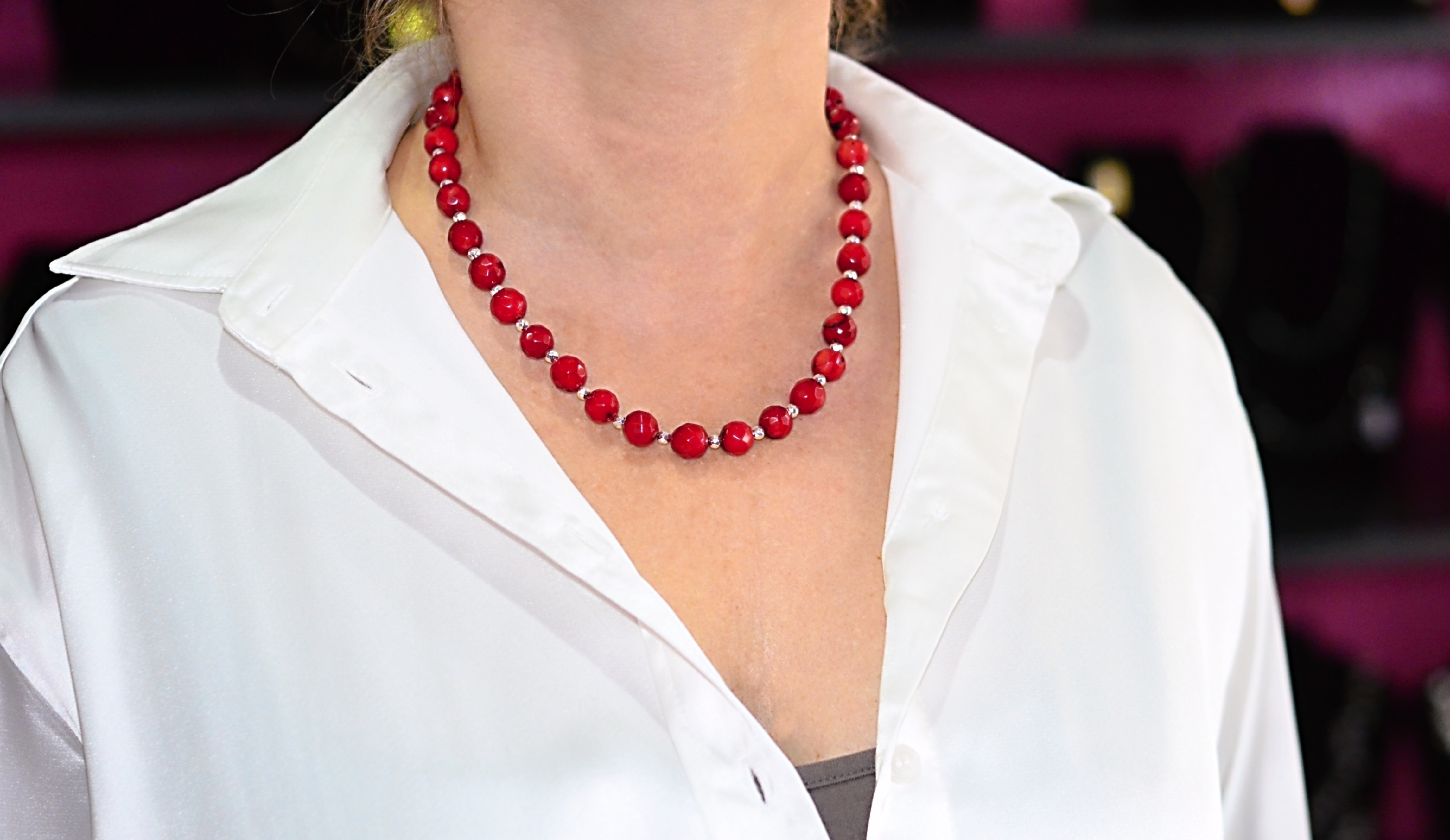 Naszyjnik z koralem - nr kat. 127