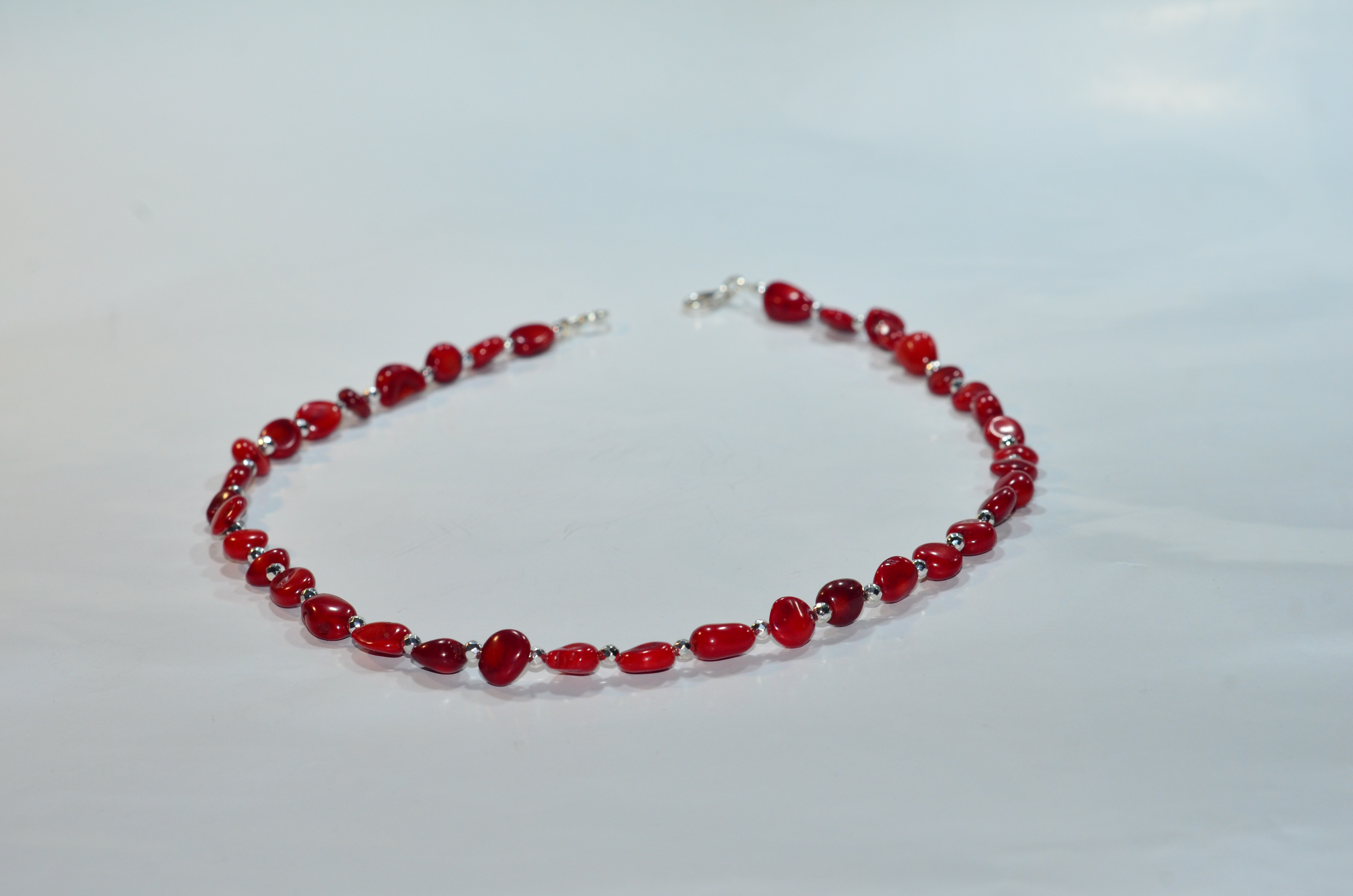 Naszyjnik z koralem - nr kat. 106