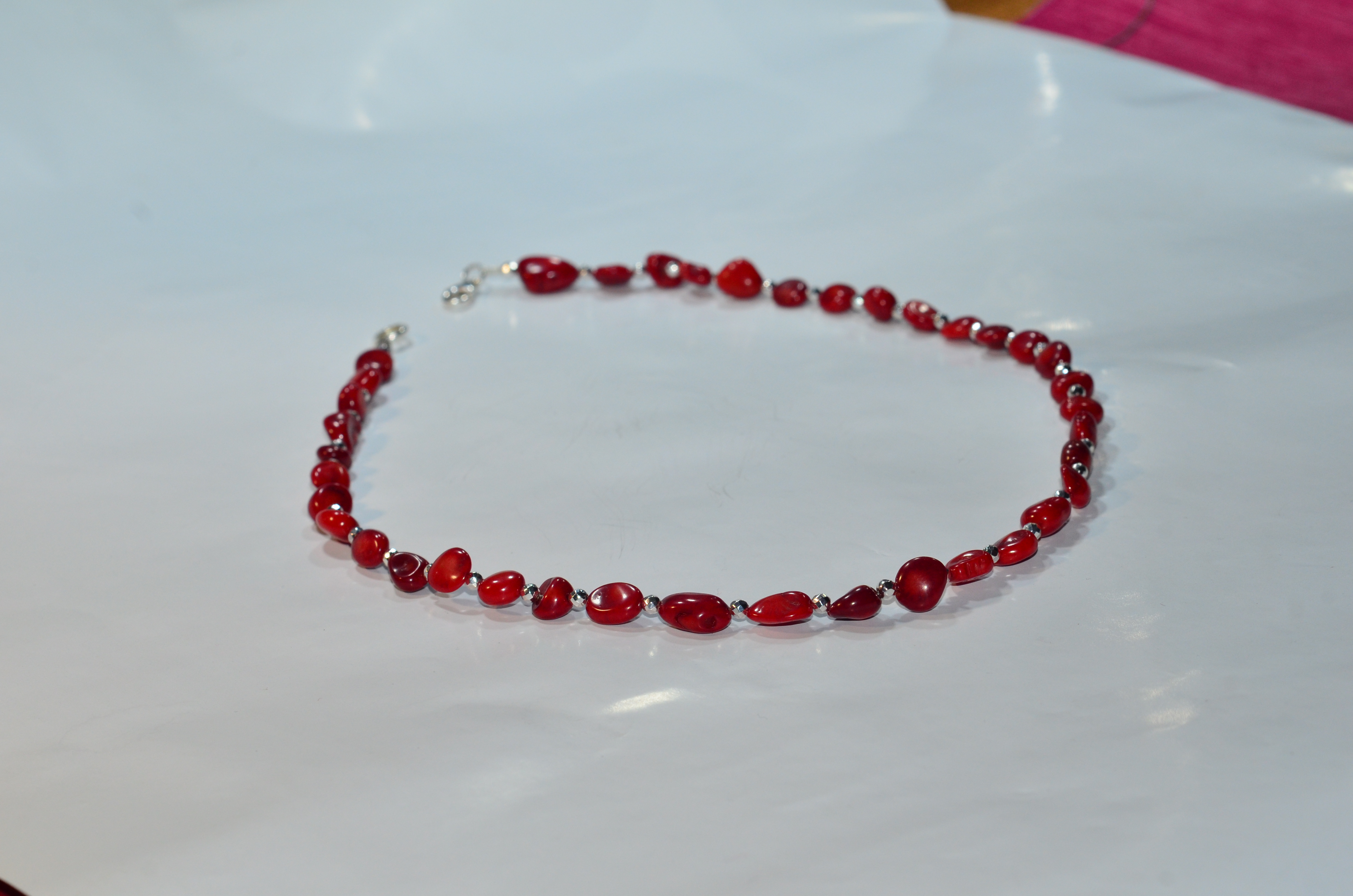 Naszyjnik z koralem - nr kat. 106