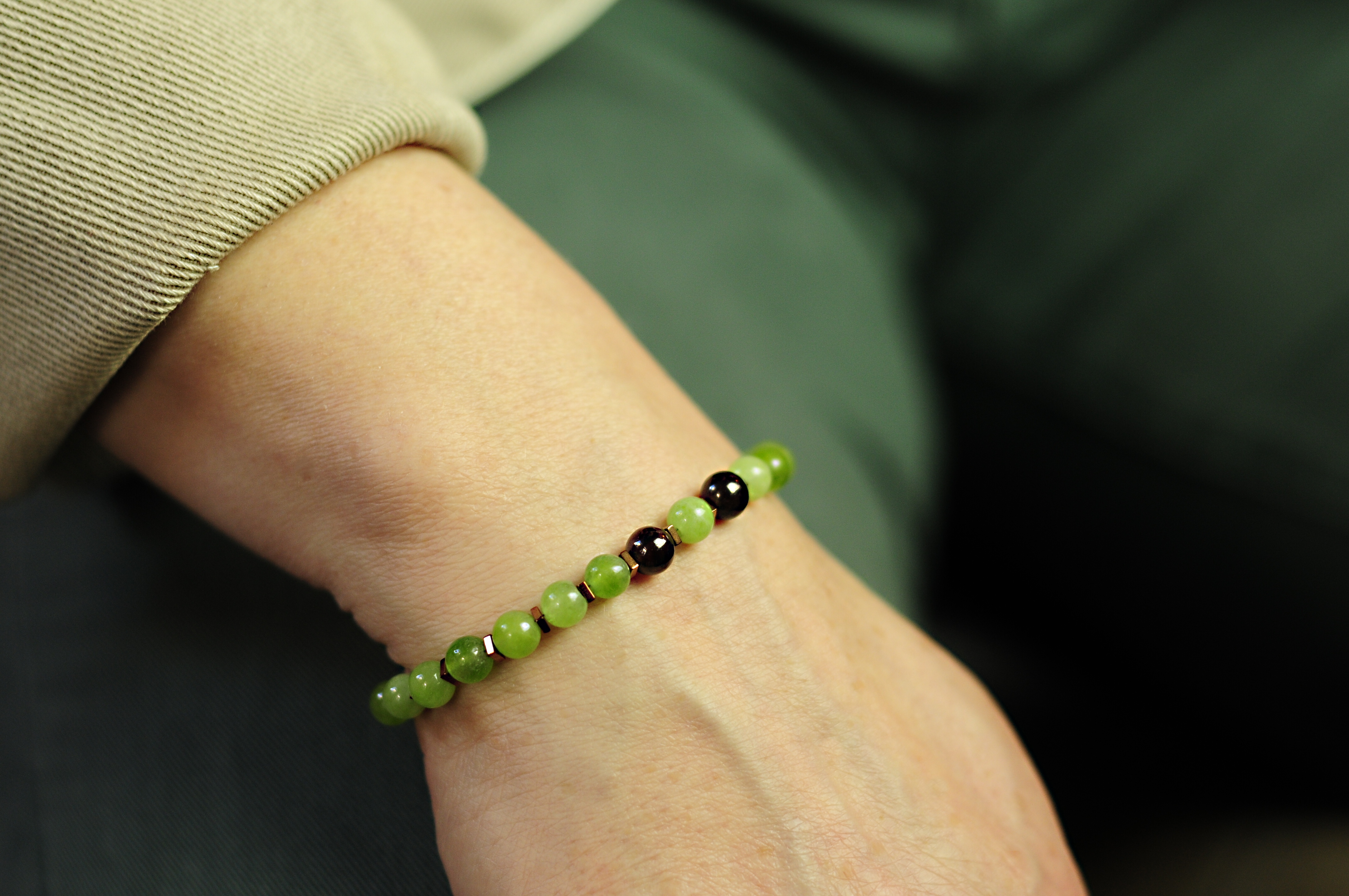 Bransoletka z oliwinem i granatem - 366a