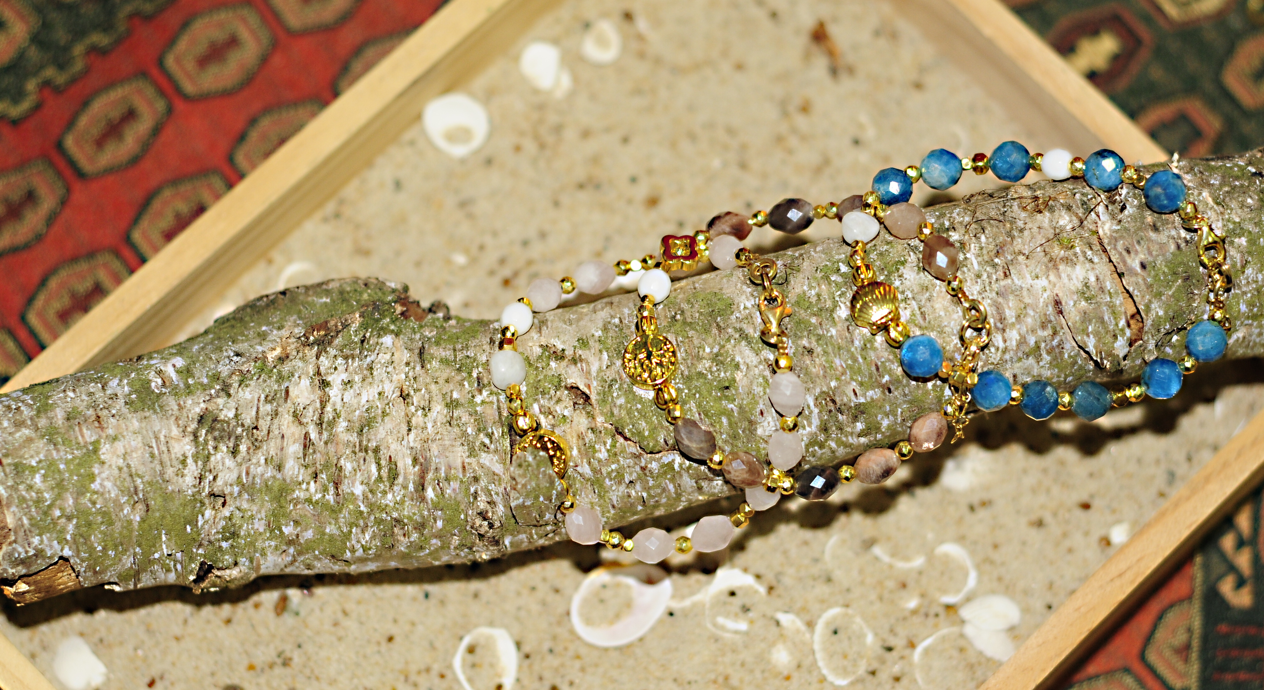 Bransoletka z apatytem - 380a