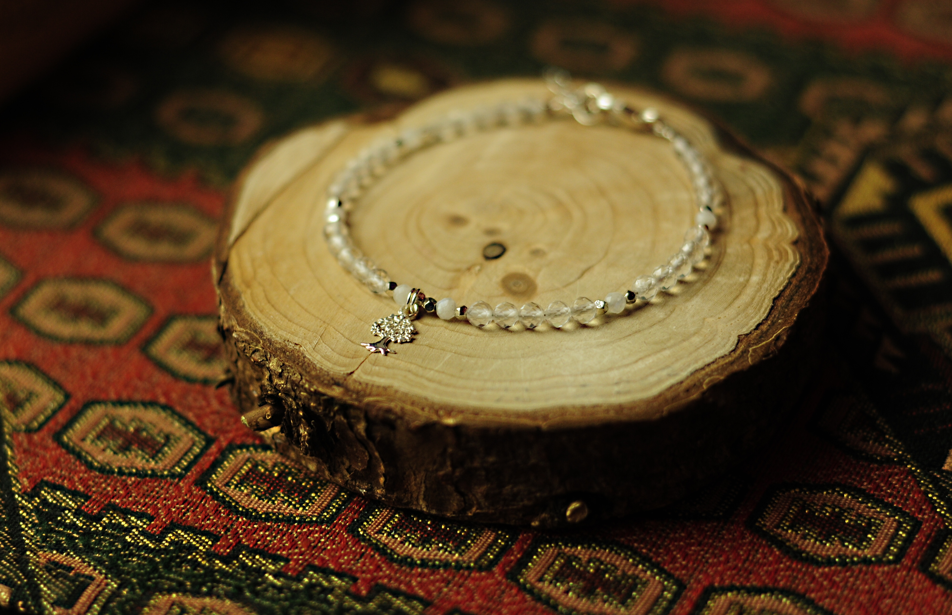 Bransoletka z kryształem górskim - nr kat. 387a