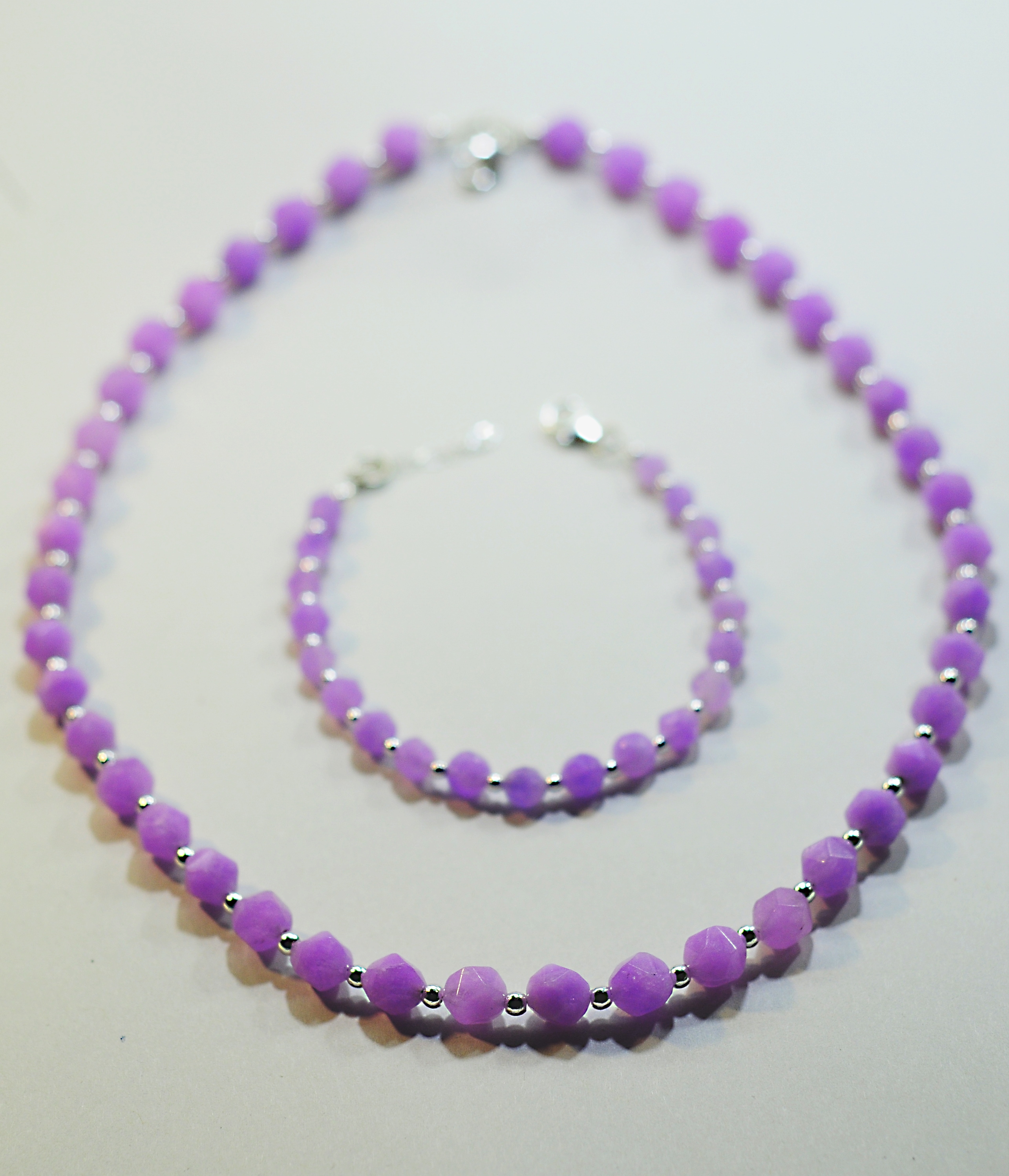 Naszyjnik i bransoletka z chalcedonem  - nr kat. 409 i 409a