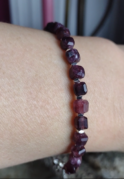 Bransoletka z granatem - nr kat. 457a