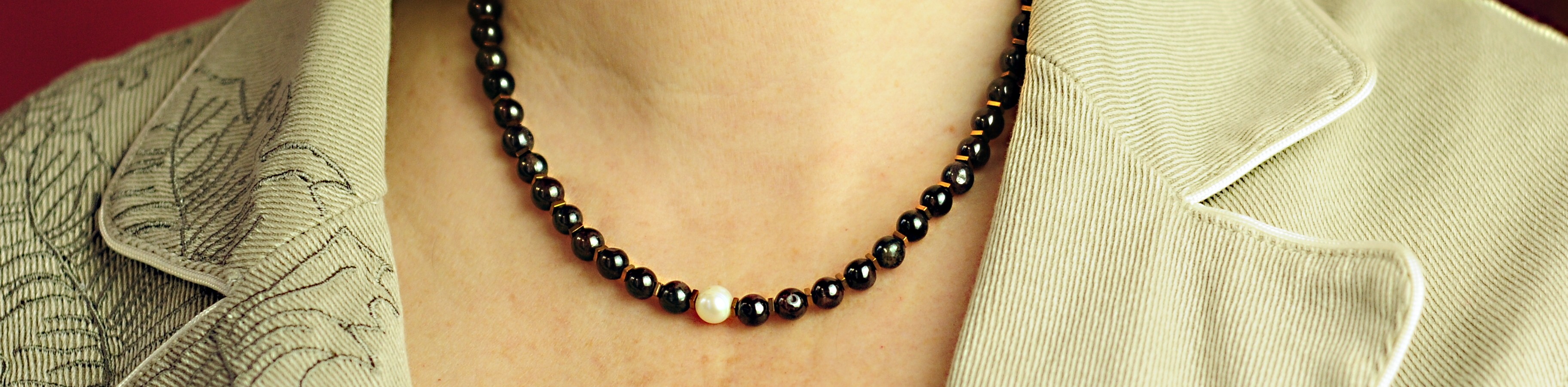 Naszyjnik z granatem i perłą - nr kat. 367
