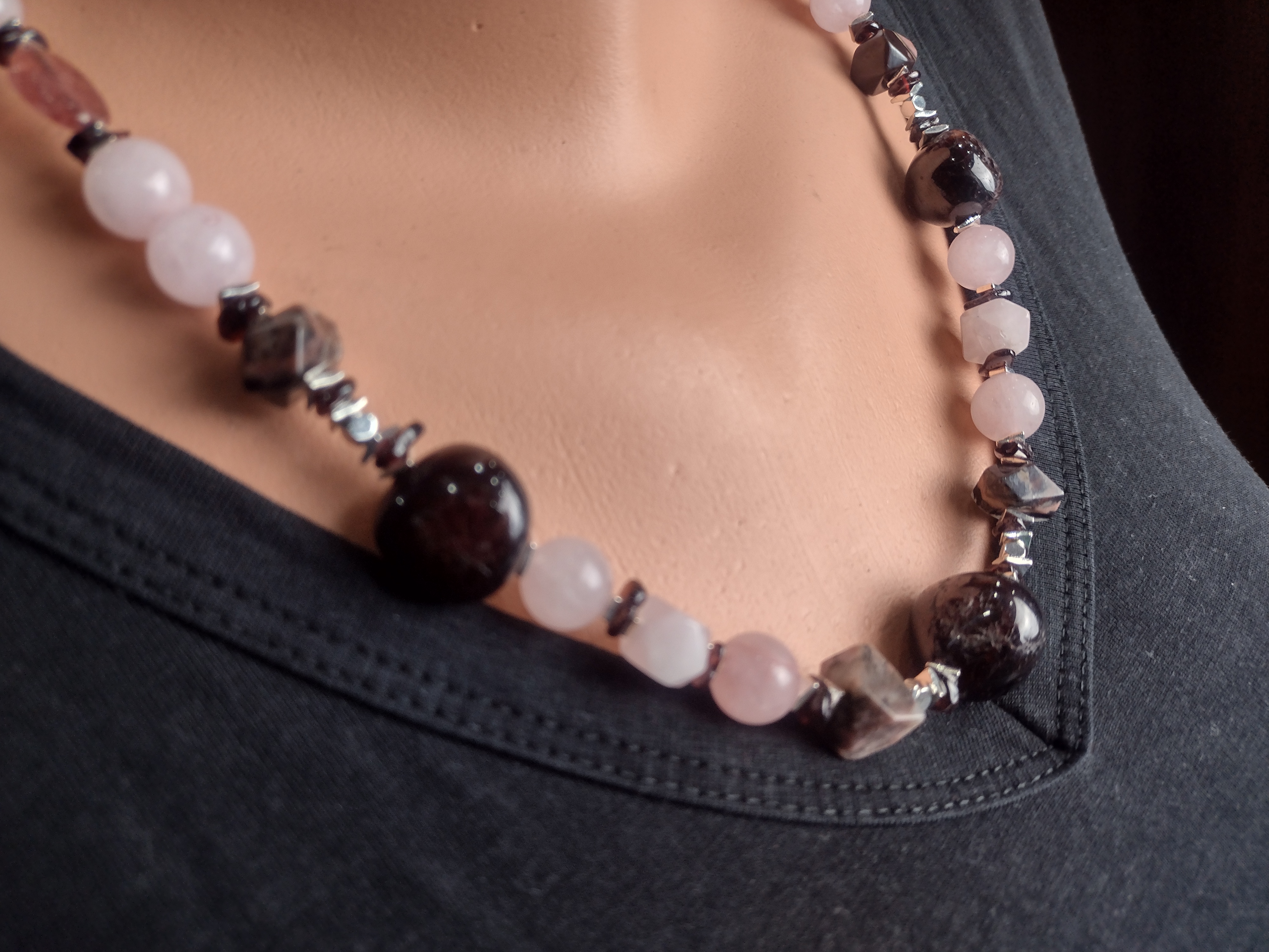 Naszyjnik z kwarcem różowym - nr kat. 466