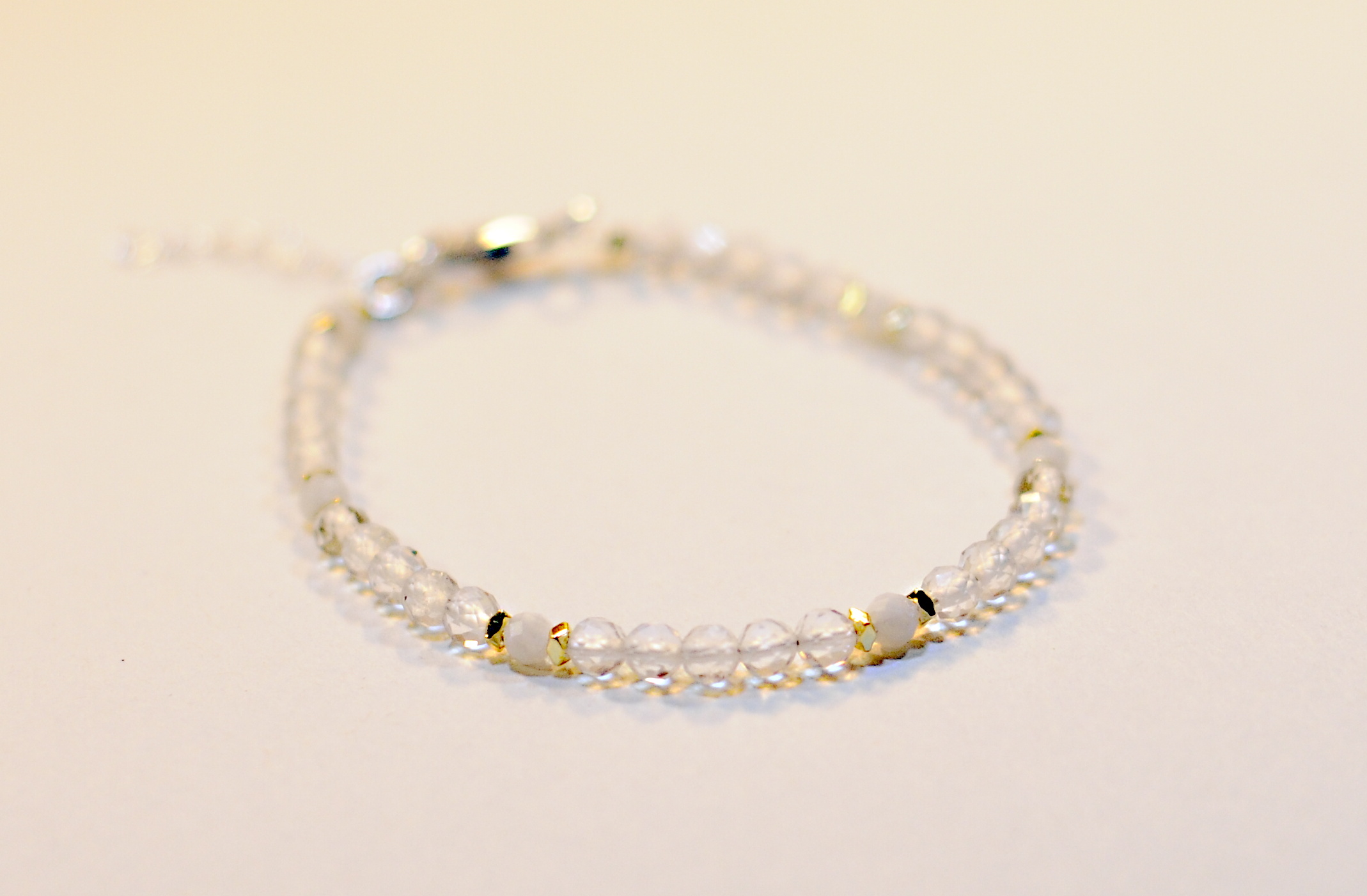 Bransoletka z kryształem górskim  - nr kat. 387a