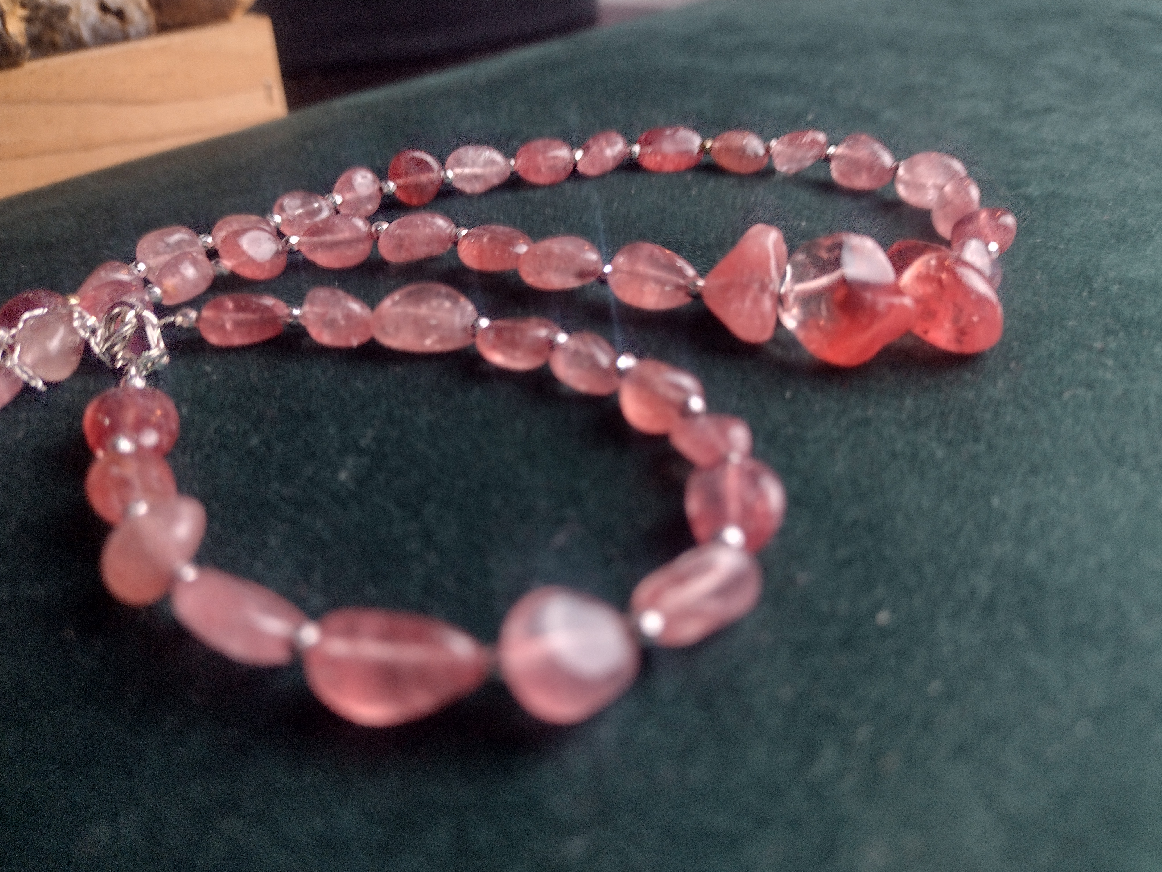 Naszyjnik z kwarcem truskawkowym - nr kat. 470