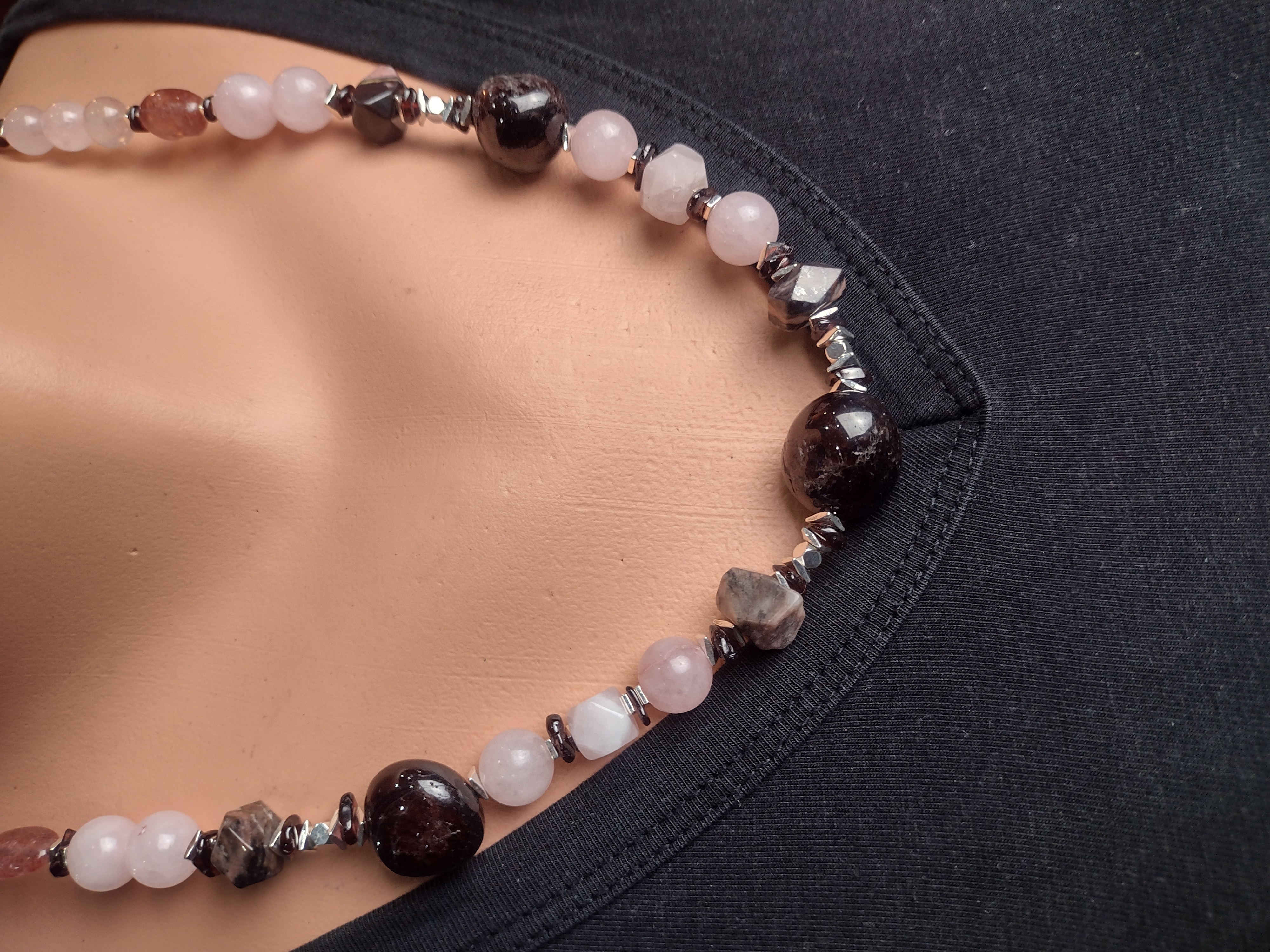 Naszyjnik z kwarcem różowym - nr kat. 466