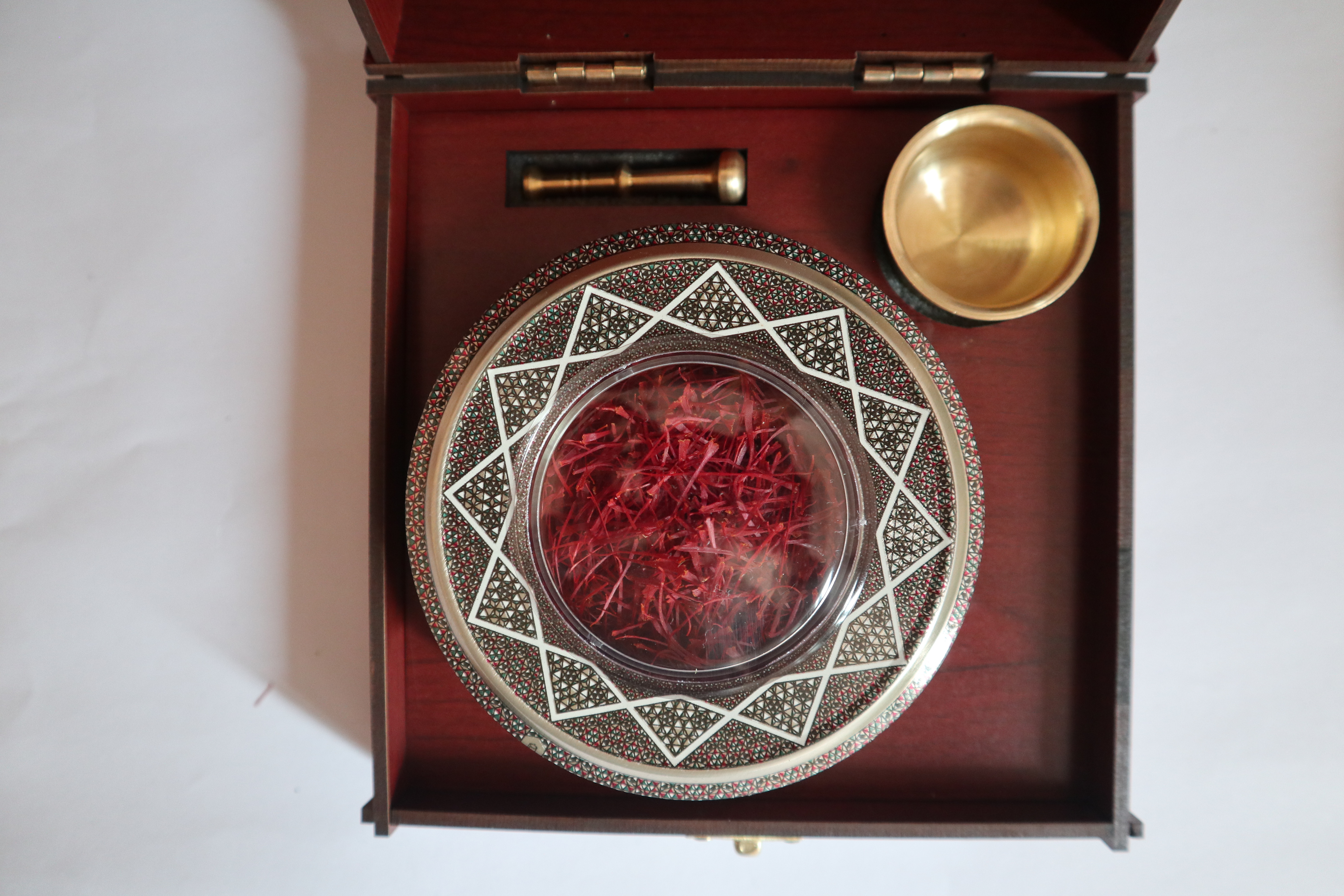 Premium Gift Set – (Saffron + Tiny Box + Handcrafted Wooden Box + Mortar)