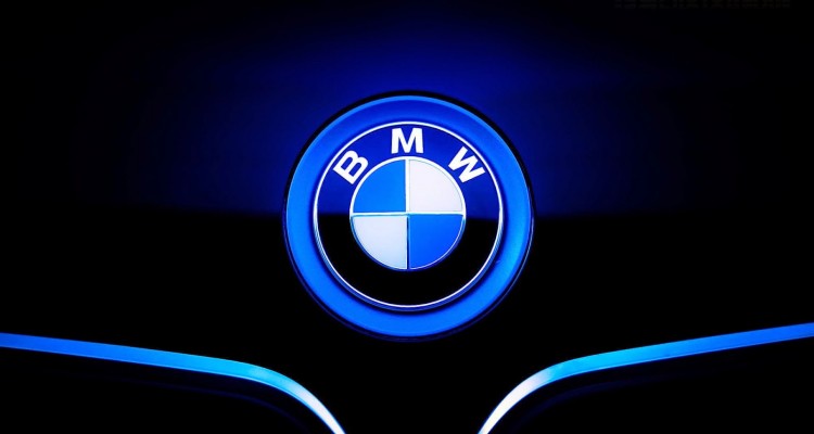 BMW i4 - Licensed - Ride on Car - Parental Control - Leather Seats - MP3 Player