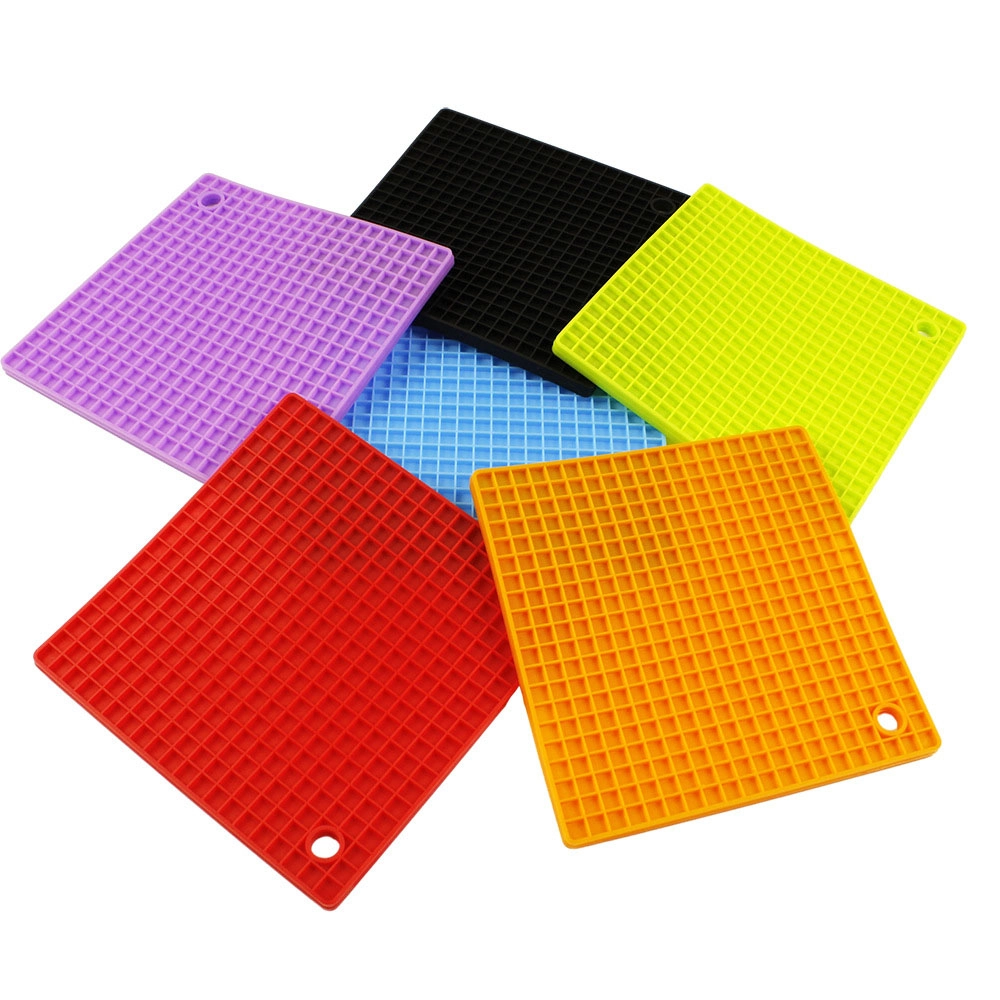 Bulk Wholesale Silicone Trivet Mat, Square Plaid Mat with OEM Customization